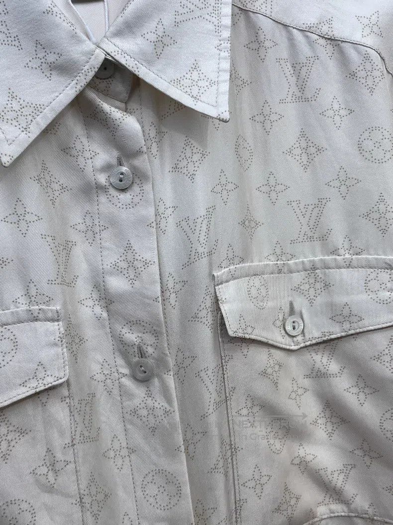Louis Vuitton Louis Vuitton Classic Old Pattern Silk Shirt Size XS / US 0-2 / IT 36-38 - 4 Thumbnail