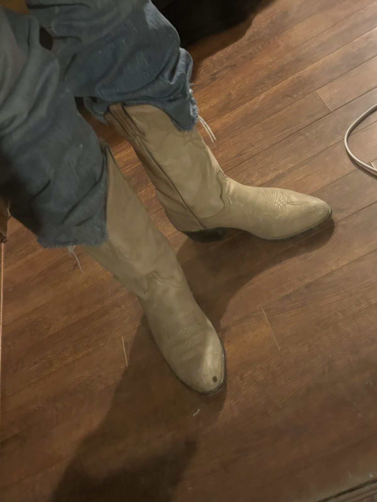 Other Pretty Old Cowboy Boots Size US 10 / EU 43 - 1 Thumbnail