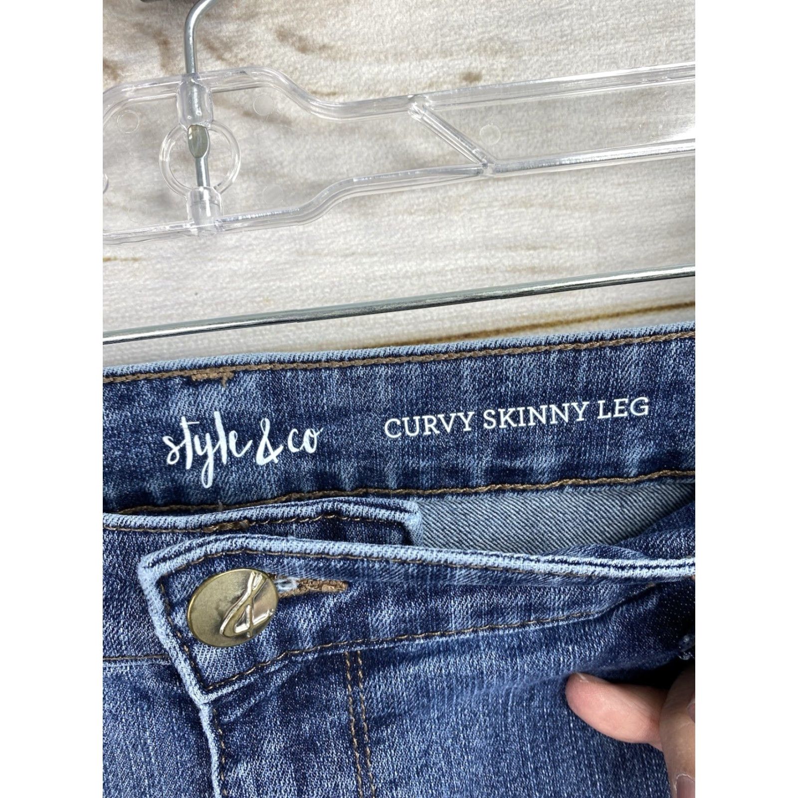 Vintage Style&co. Womens Jeans 16 Curvy Skinny Floral Embroidered Denim Stretch Bohemian Flower 5-Pocket Regular Size 16 Womens Jeans Blue Denim Size 38" / US 16 / IT 52 - 4 Thumbnail