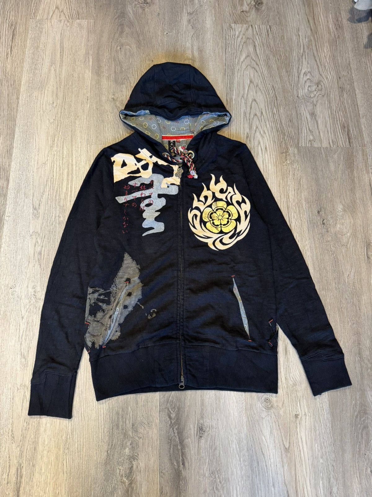 Japanese Brand BLACK ZIP-UP HOODIE FEATURING A CROSS DESIGN JAPANESE STYLE Size US S / EU 44-46 / 1 - 1 Thumbnail