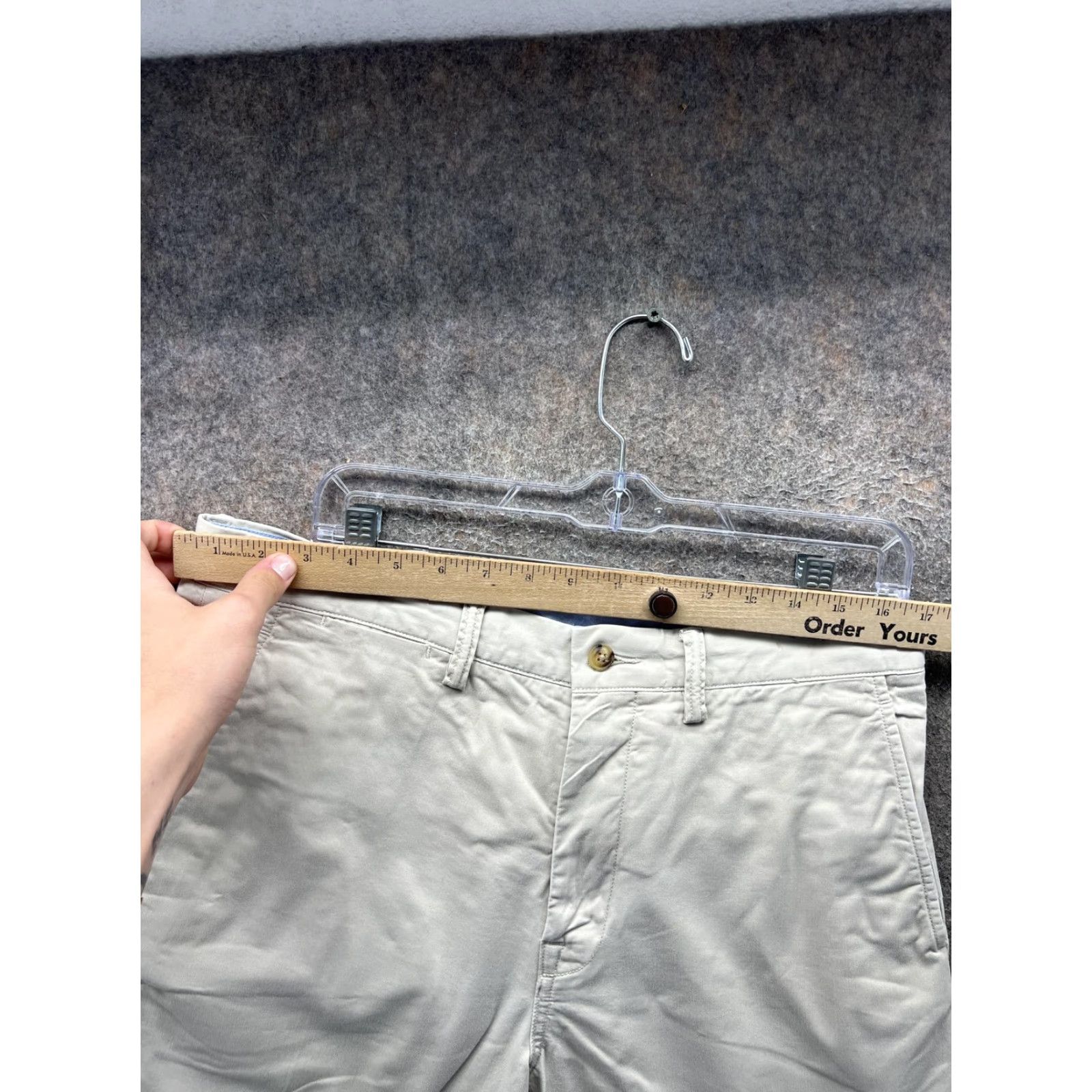 Polo Ralph Lauren Polo Ralph Lauren Shorts Mens 32 Beige Stretch Classic Fit Chino 9 Inseam Casual Size US XS / EU 42 / 0 - 3 Thumbnail