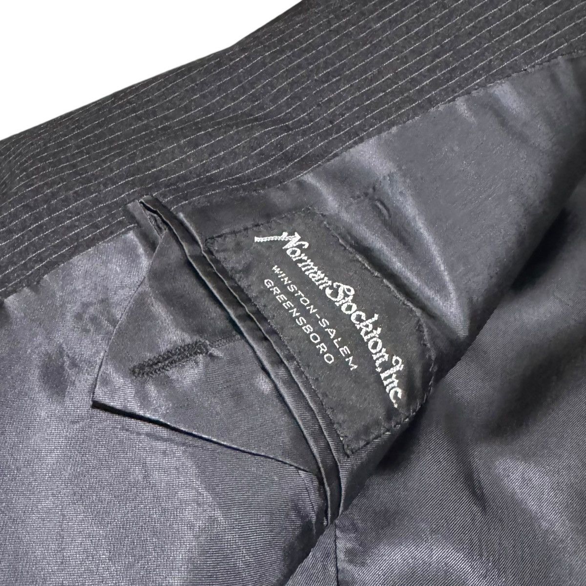 Trussini Trussini Pinstripe Suit Italy 46 Jacket 36x30 Pants Wool Size 46R - 9 Thumbnail