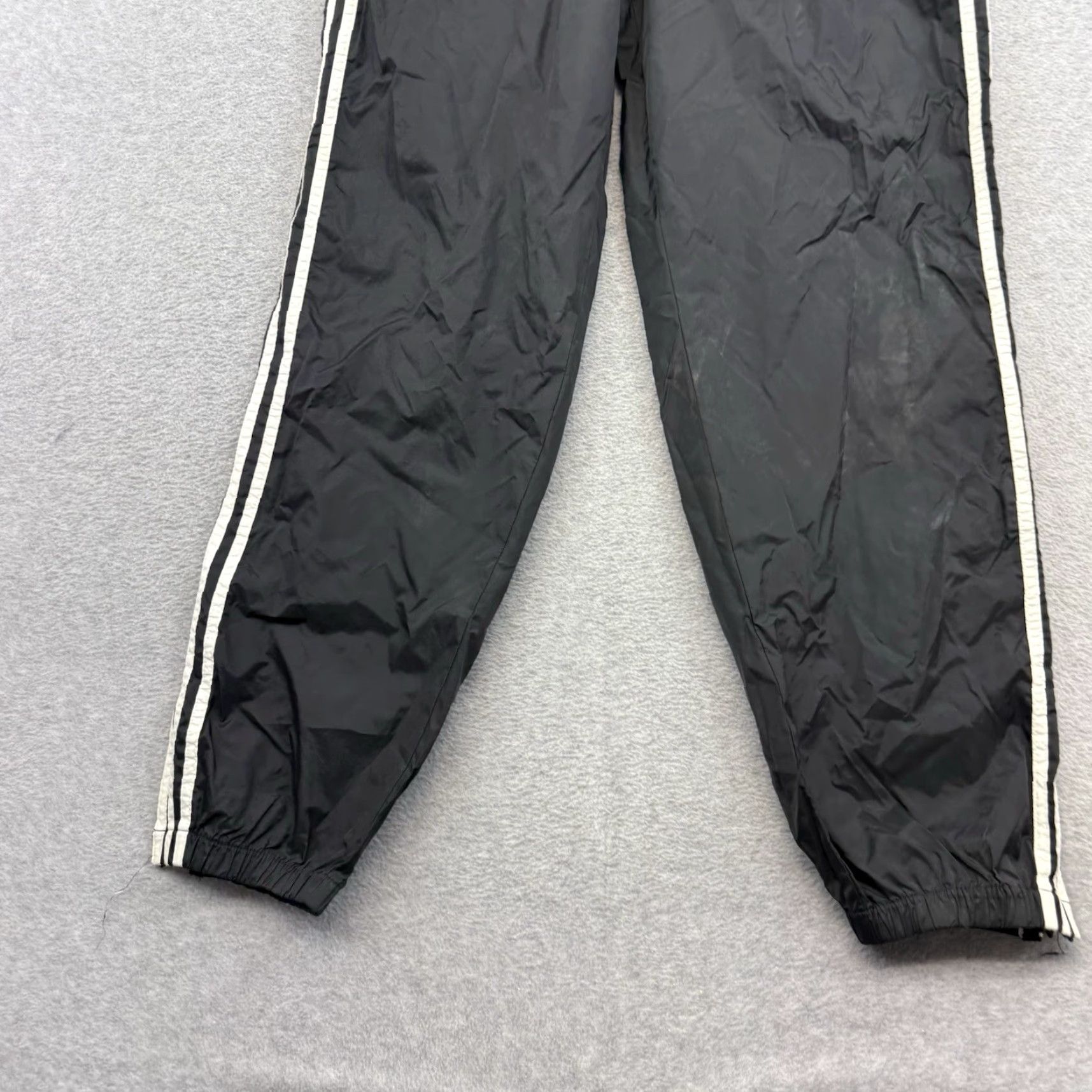 Adidas VINTAGE adidas Track Pants Mens L Black White 3 Stripe Hip Hop Y2K Baggy Striped Size US 33 - 2 Thumbnail