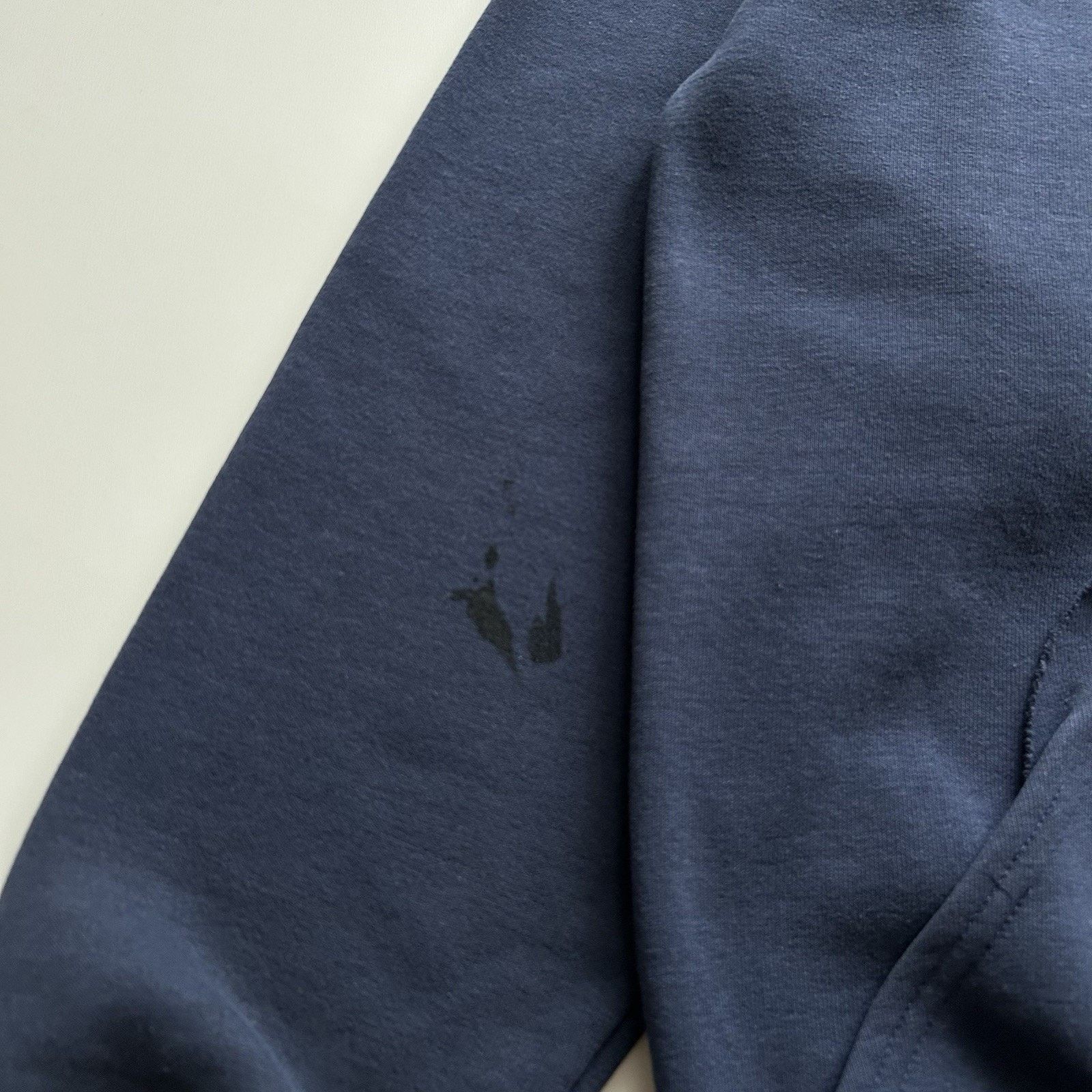 Carhartt Vintage Carhartt Hoodie Sweatshirt Medium Faded Navy Blue Size US M / EU 48-50 / 2 - 4 Thumbnail