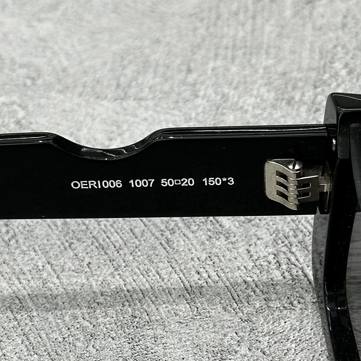 Off-White OFF WHITE CADY CUT SUNGLASSES Size ONE SIZE - 9 Thumbnail