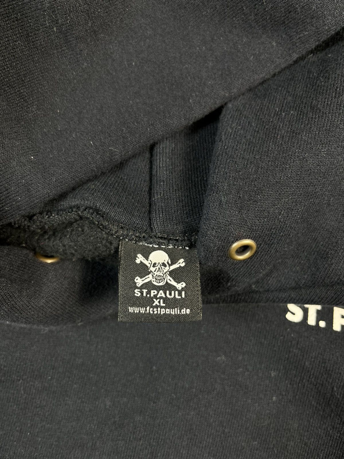 Vintage St Pauli Hoodie Skull💀 Soccer Fans football rare Y2K Size US XL / EU 56 / 4 - 7 Thumbnail