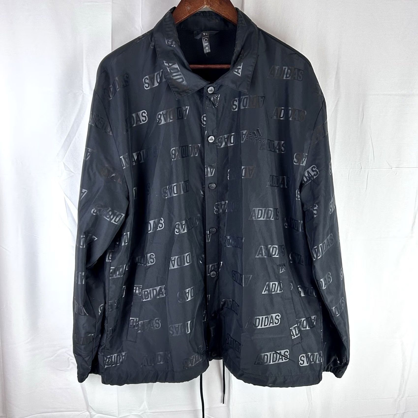 Adidas Adidas Jacket Mens Large Black Woven Coaches Jacket All Over Print IJ6434 Size US L / EU 52-54 / 3 - 2 Thumbnail