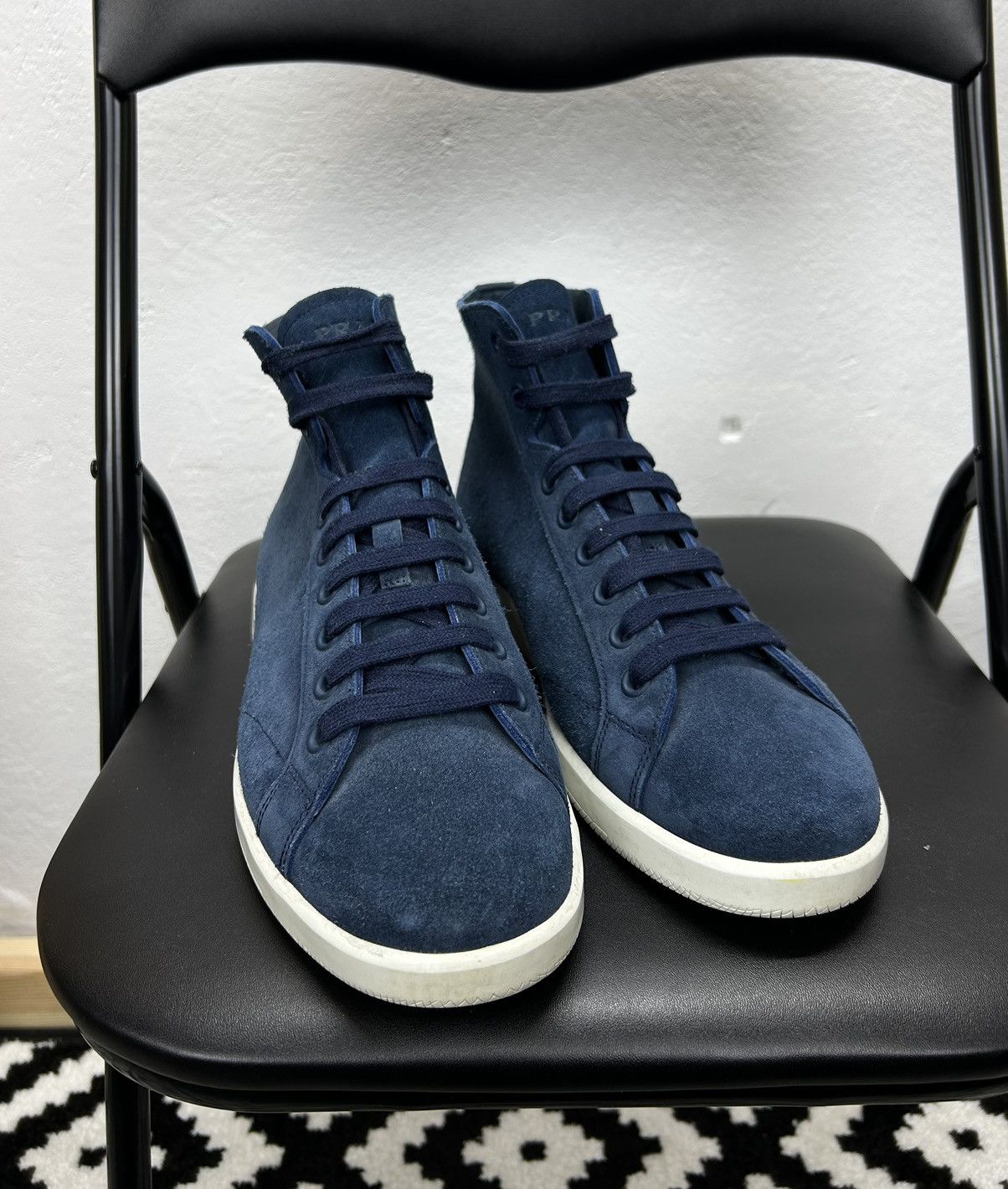 Prada Prada Hi Top Suede sneakers Size US 10.5 / EU 43-44 - 2 Thumbnail