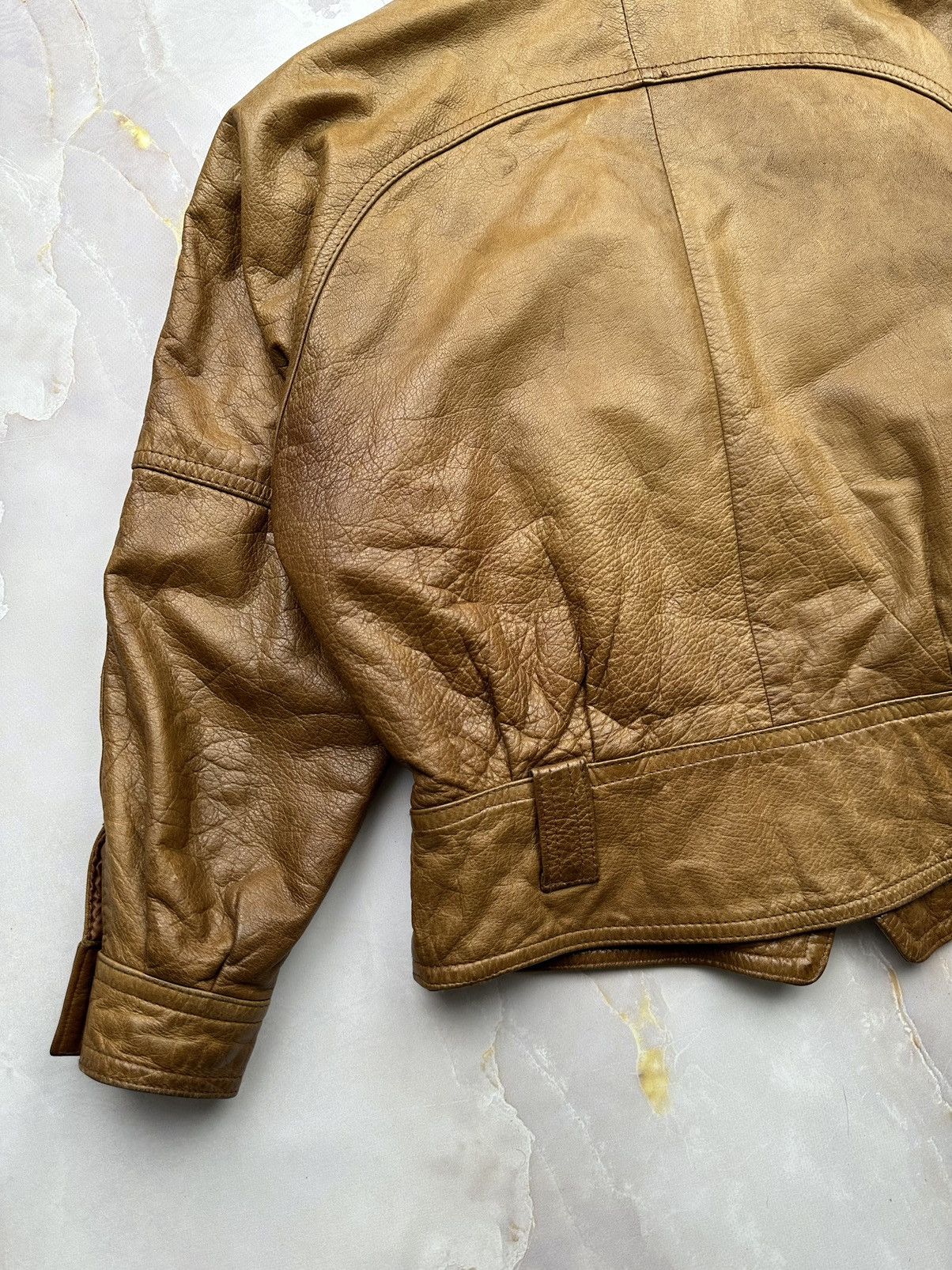 Japanese Brand Vintage Cropped Leather Jacket Size S / US 4 / IT 40 - 13 Thumbnail