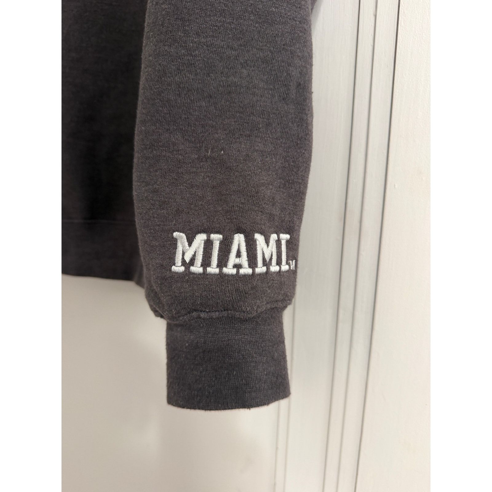 NCAA University of Miami Ohio Redhawks Crewneck Sweatshirt Size M Size US M / EU 48-50 / 2 - 3 Thumbnail