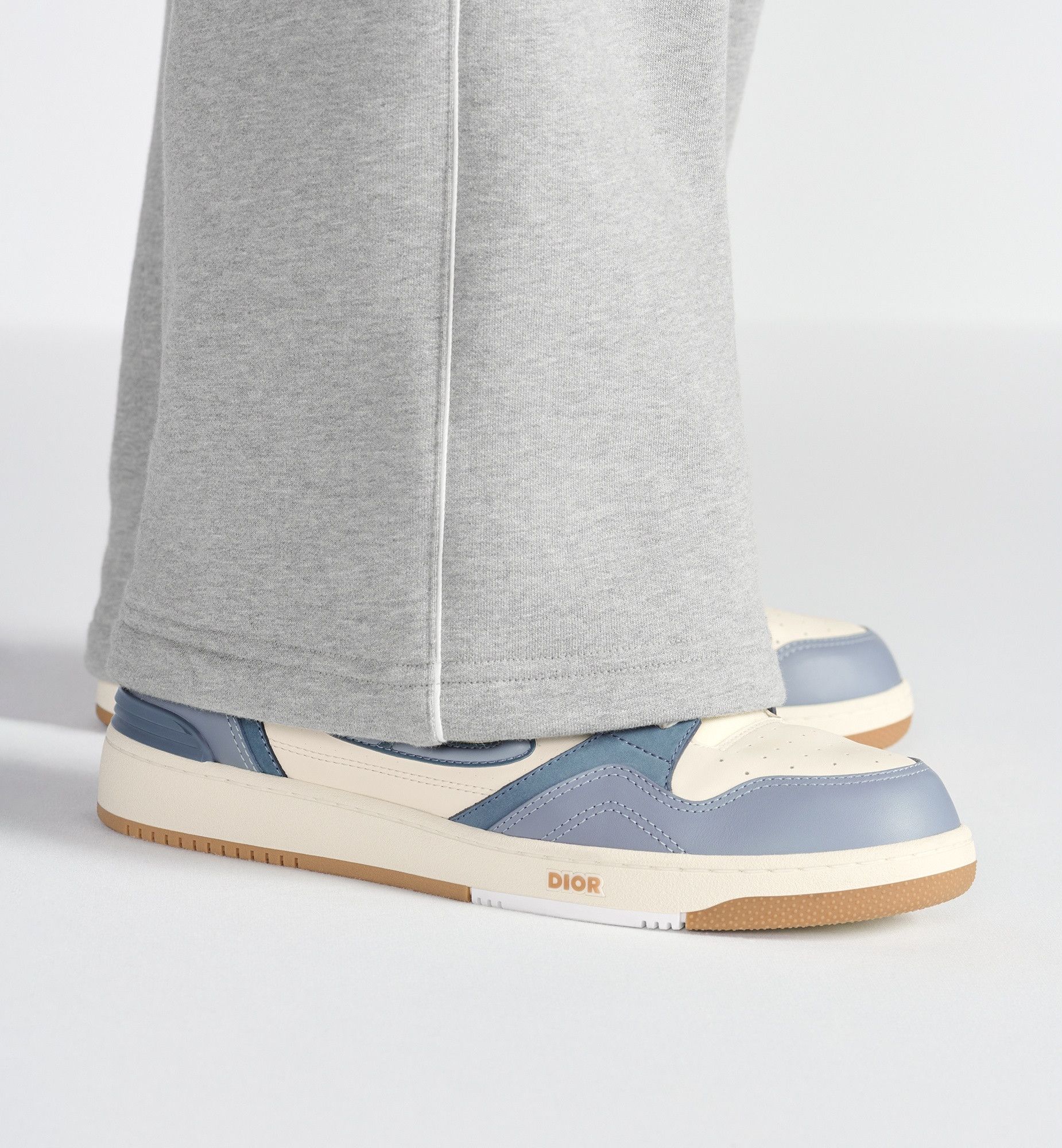 Dior o1w1db10825 3SN318ZXT B57 Low-Top Sneaker in Blue/Cream Size US 10 / EU 43 - 4 Thumbnail