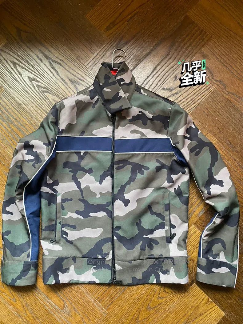 Valentino Valentino jacket Size US M / EU 48-50 / 2 - 1 Thumbnail