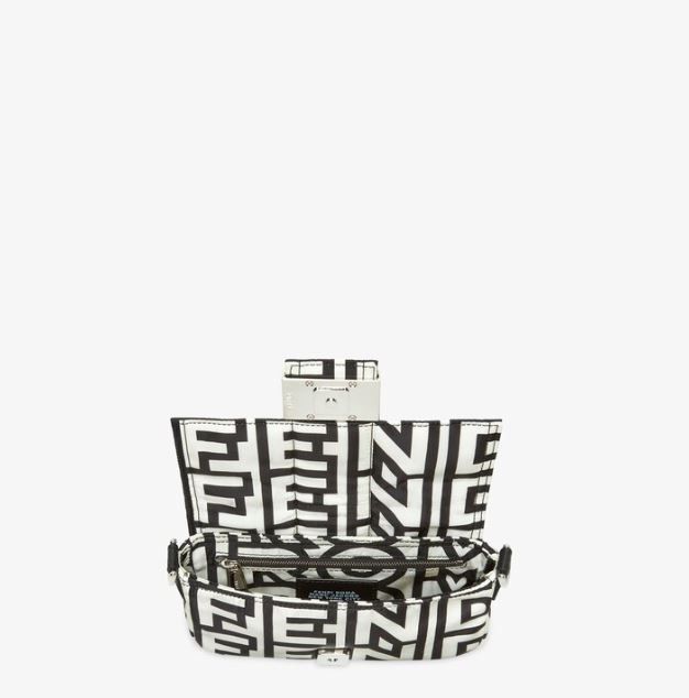 Fendi o1w1db10724 Size: OS / Baguette Mini Phone Case Black Size ONE SIZE - 4 Thumbnail