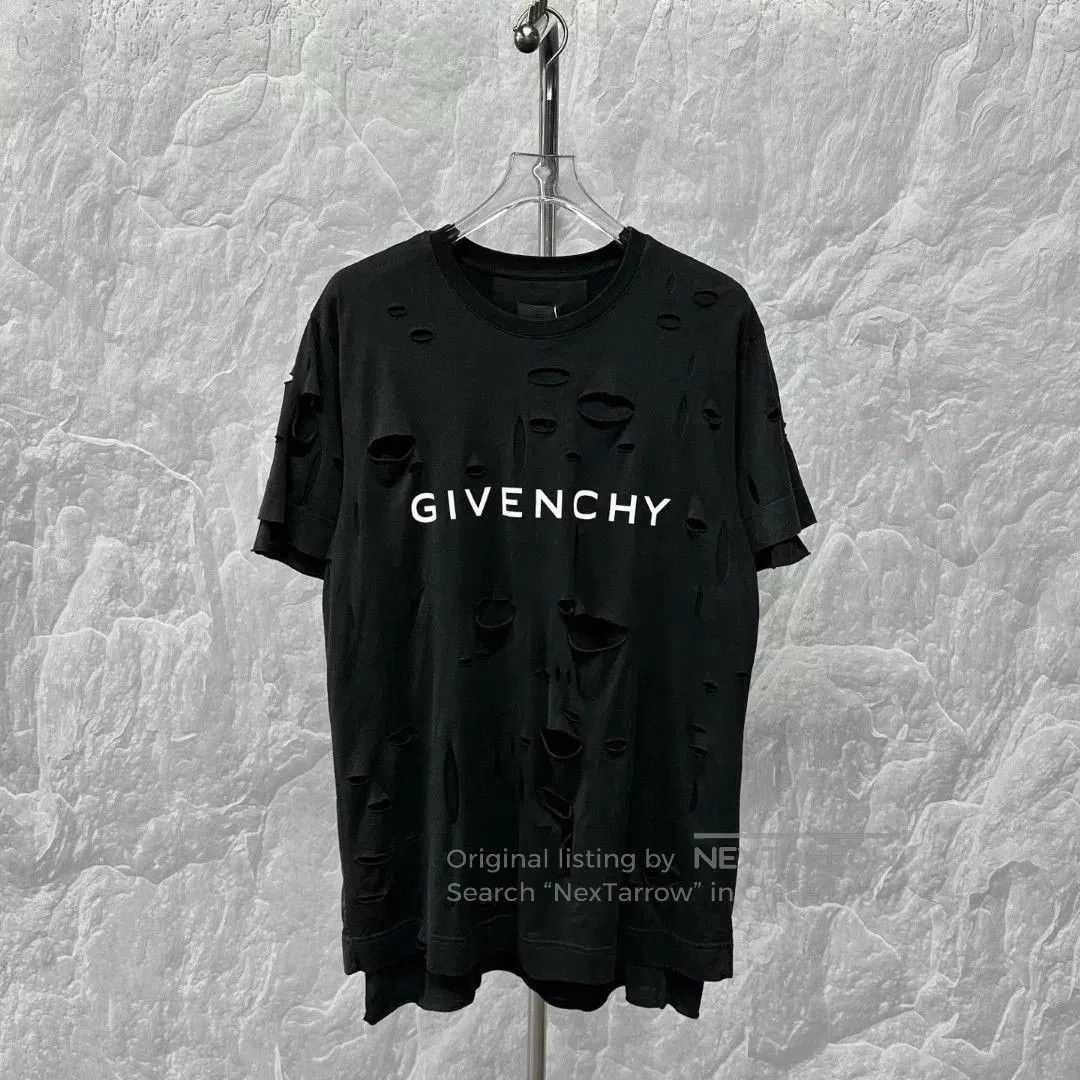 Givenchy distressed givenchy short sleeve t-shirt xs. Size US XS / EU 42 / 0 - 1 Thumbnail