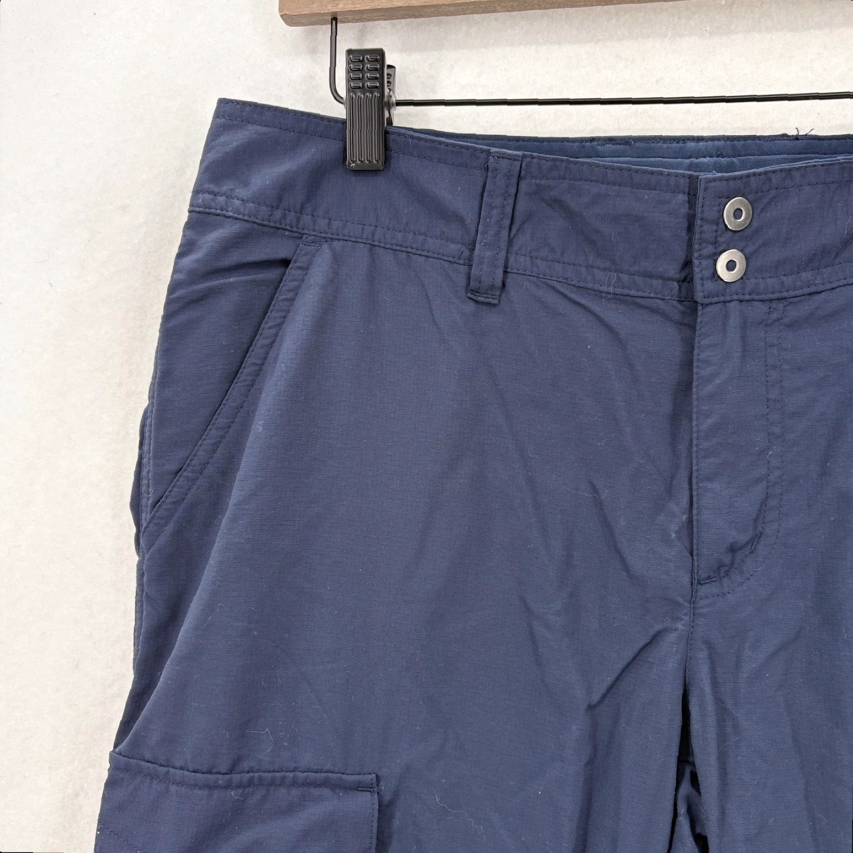 Vintage Columbia Palm Peak PFG Convertible Pants Womens 10 Short Blue Hiking Fishing Pants Mens Womens? Size 32" / US 10 / IT 46 - 3 Thumbnail