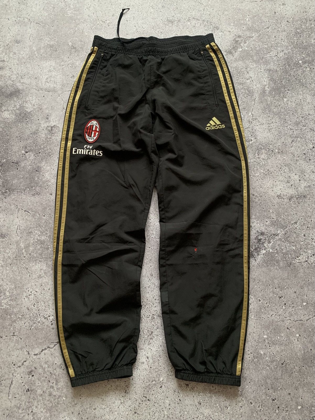 Adidas 🔥ADIDAS AC MILAN DRILL BLOCKCORE NYLON SWEATPANTS Size US 31 - 1 Thumbnail