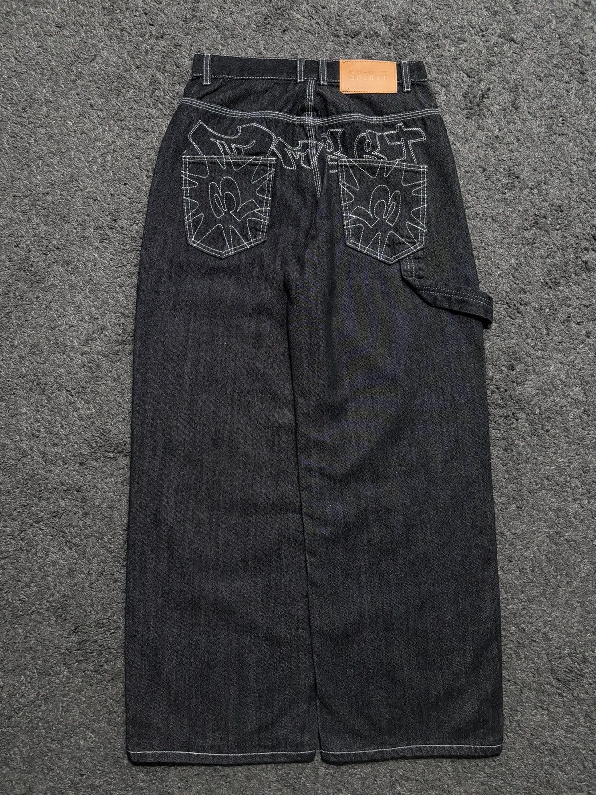 Vintage very rare embroidered spirit dark gray baggy jeans