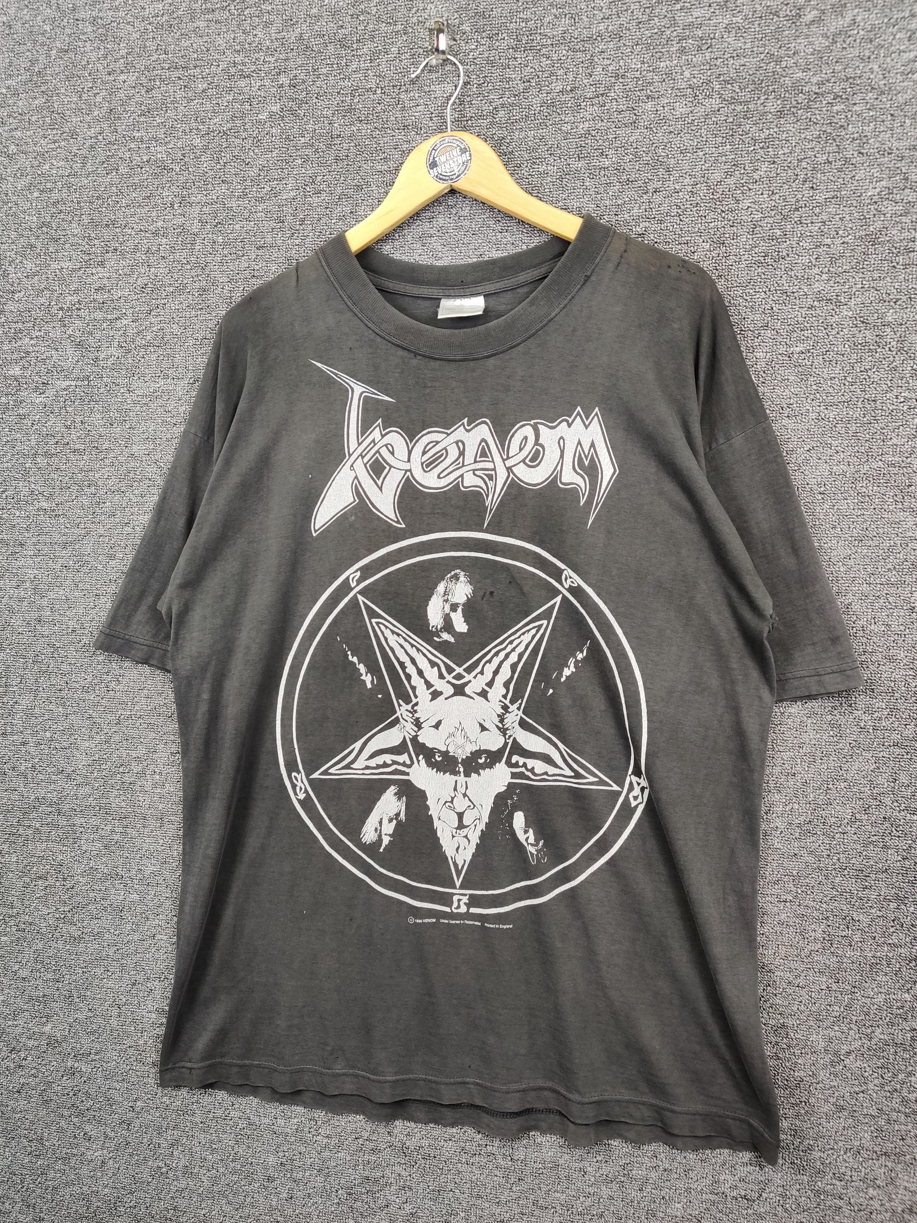 Band Tees Vintage 90s Venom Metal Band Tee Tshirt Size US XL / EU 56 / 4 - 2 Thumbnail