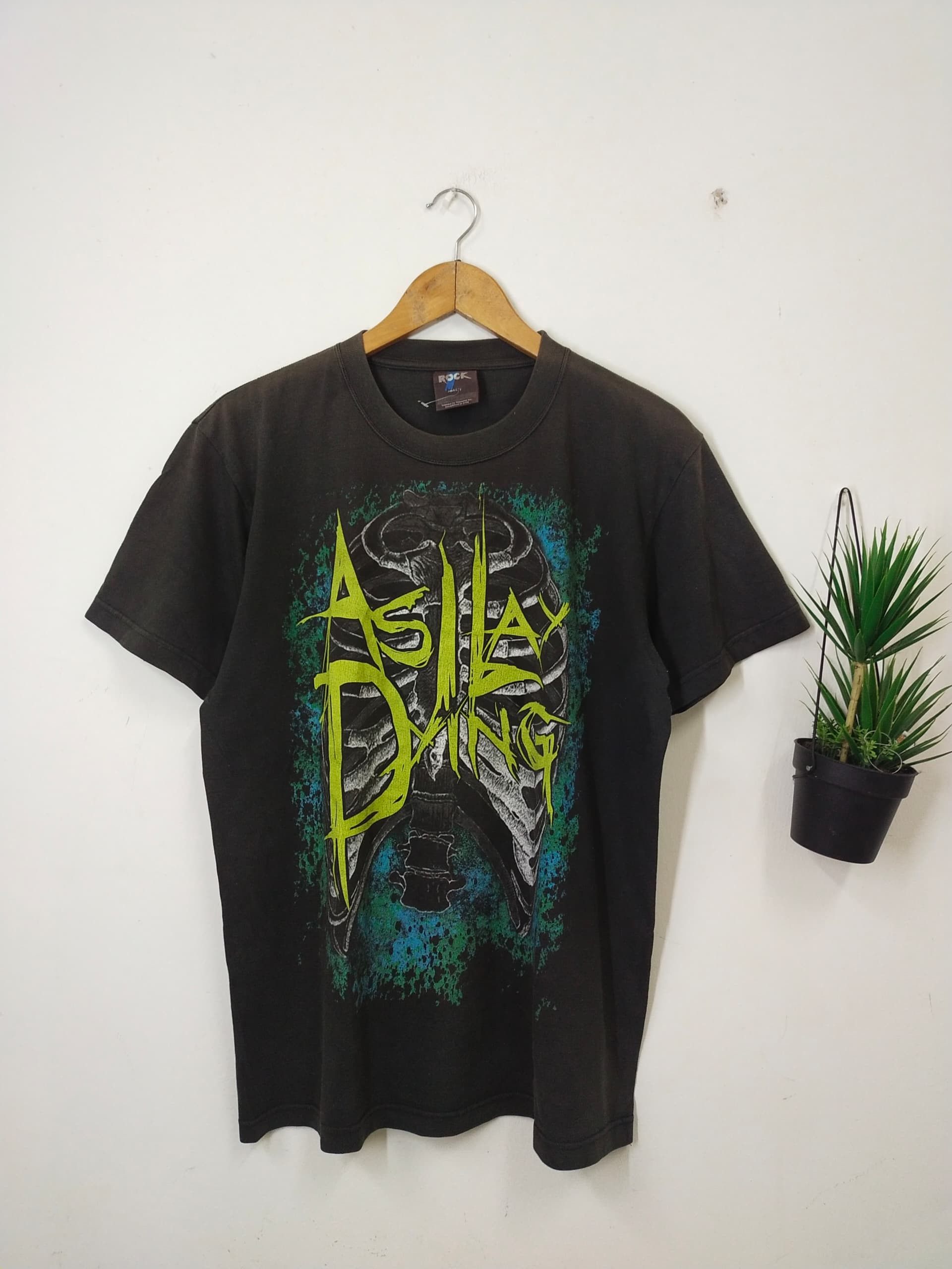 Band Tees Vintage As I Lay Dying Metal band tees sunfaded distressed Size US L / EU 52-54 / 3 - 1 Thumbnail