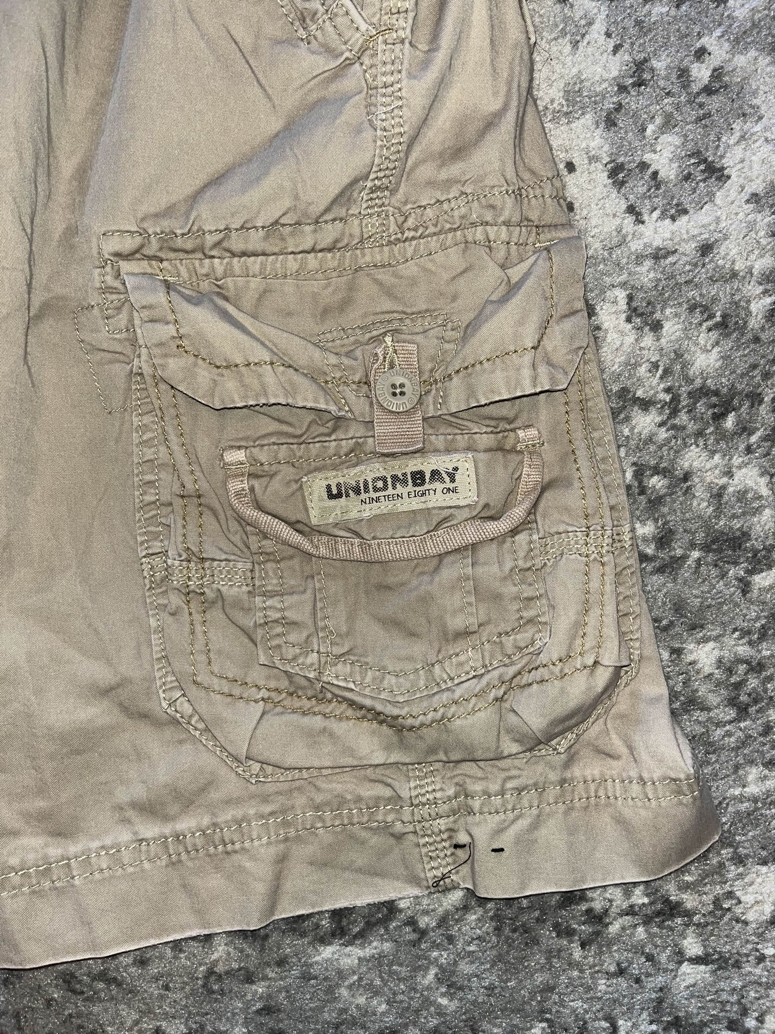 UNIONBAY 2000’s Union Bay Khaki Cargo Shorts Size US 32 / EU 48 - 5 Thumbnail
