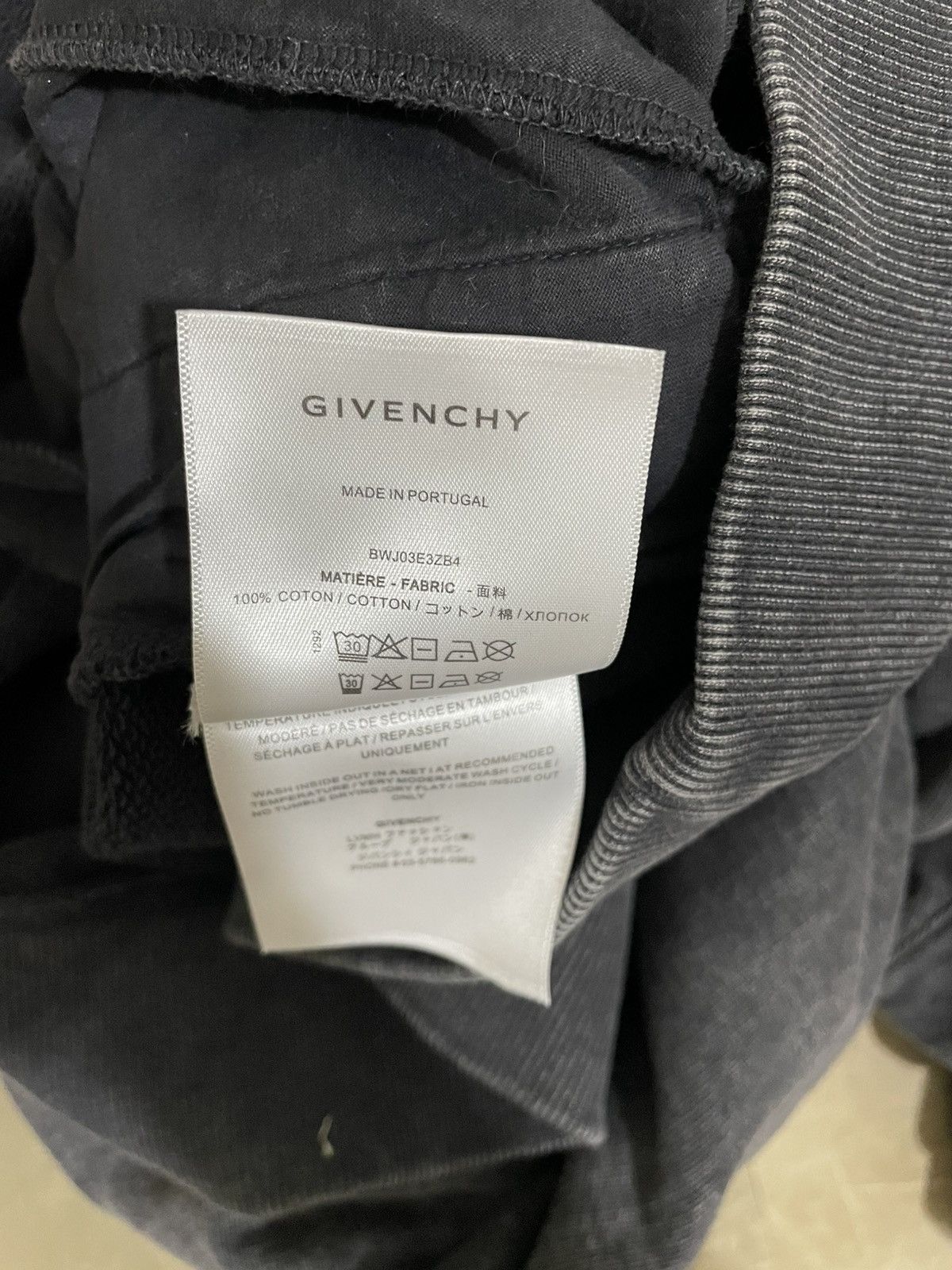 Givenchy givenchy metal hoodie Size US S / EU 44-46 / 1 - 6 Thumbnail