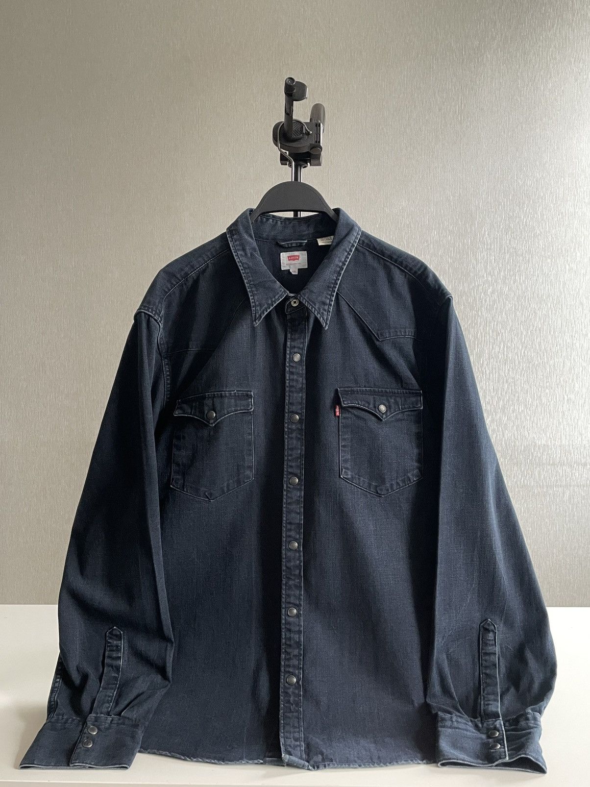 Levi's Levi’s: A Blue Denim Shirt Size US XXL / EU 58 / 5 - 2 Thumbnail