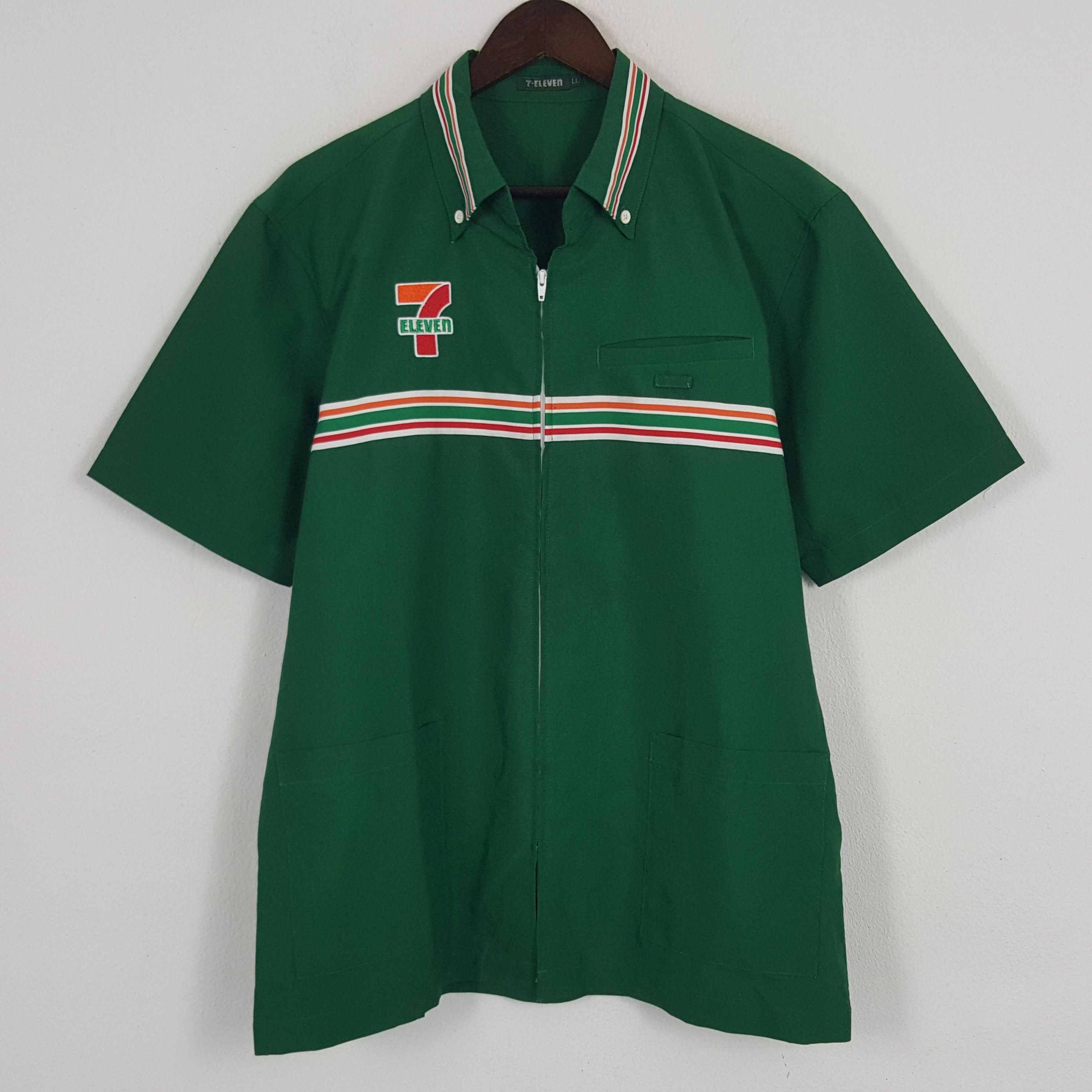 Japanese Brand × Vintage Vintage 7 Eleven Embroidery Logo Worker Uniform Jacket Size US L / EU 52-54 / 3 - 3 Thumbnail