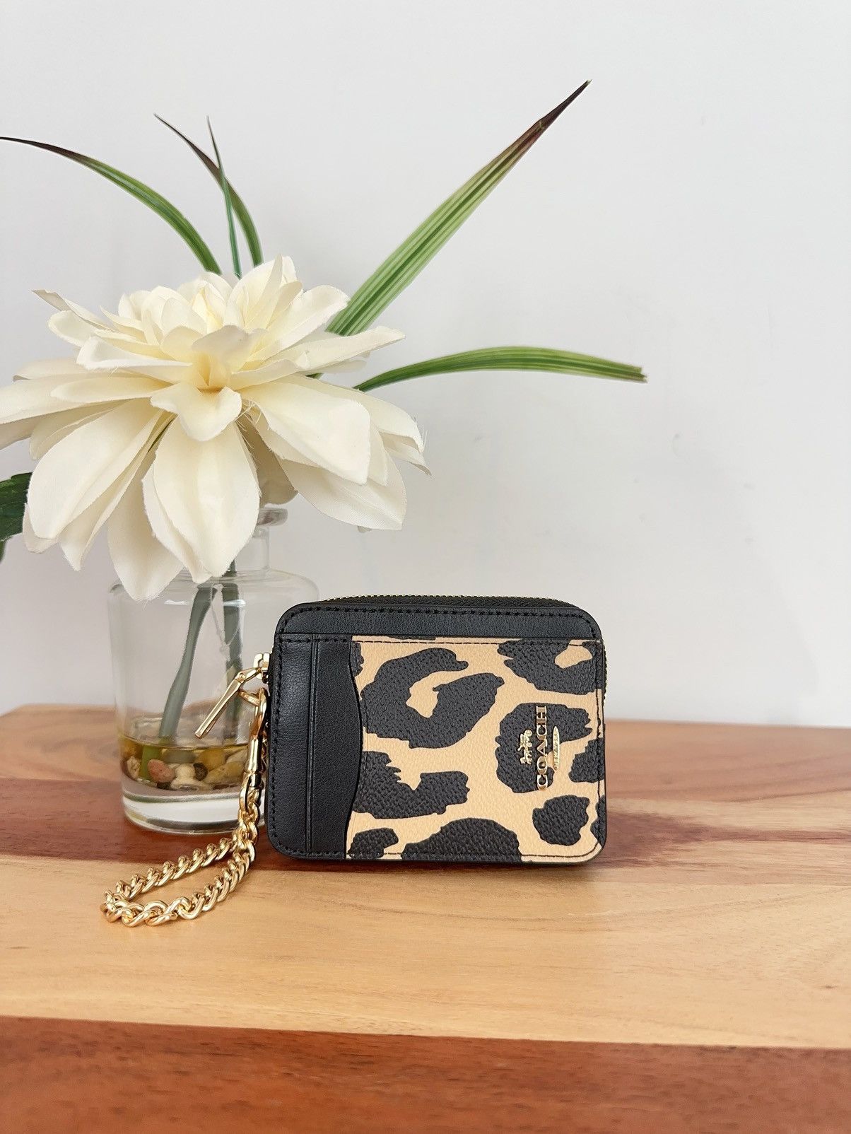 Coach NWT Coach Zip Card Case With Leopard Print Size ONE SIZE - 1 Thumbnail