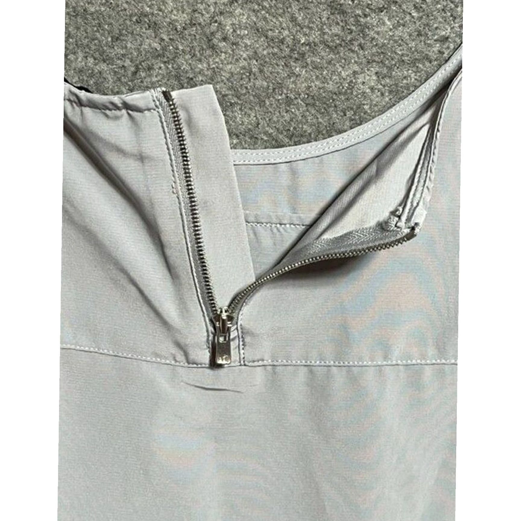 Lands' End Lands' End Blouse 8 Office Chic Minimalist Quiet Luxury Business Casual Women Polyester Round Neck 3/4 Sleeve Gray Solid Regular Vintage No Size M / US 6-8 / IT 42-44 - 3 Thumbnail