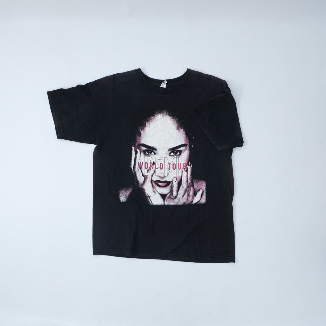 Band Tees Demi Lovato World Tour Size US M / EU 48-50 / 2 - 2 Thumbnail