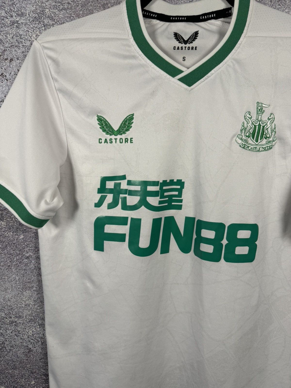 Castore × Vintage Vintage Newcastle United 2022/23 Third Castore Jersey Small Size US S / EU 44-46 / 1 - 4 Thumbnail