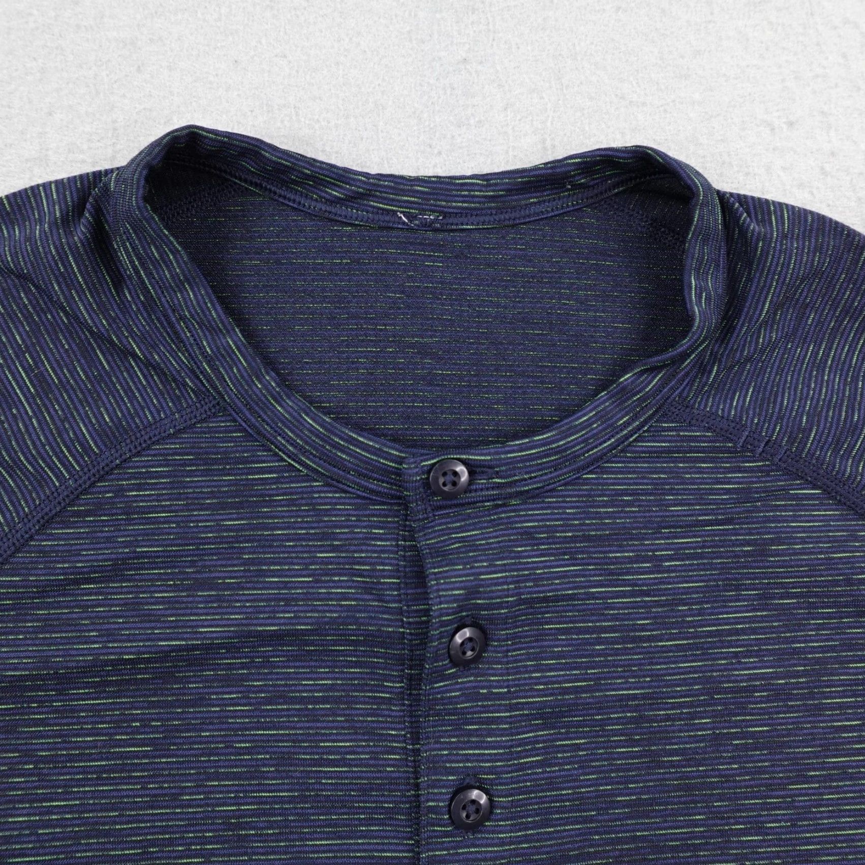 Lululemon Lululemon Shirt Mens Small Blue Stripes Henley Performance Vent Tech Size US S / EU 44-46 / 1 - 2 Thumbnail