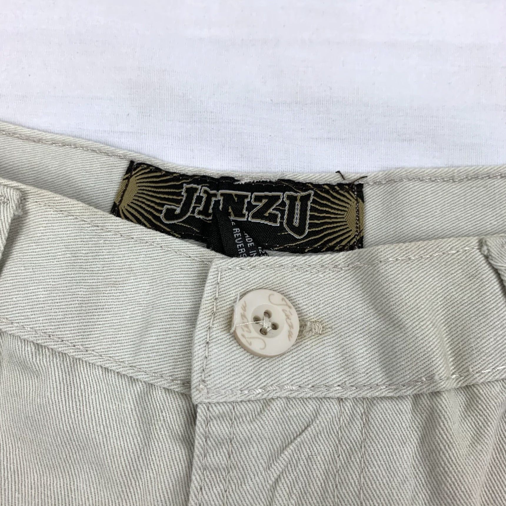 Vintage VINTAGE Jinzu Cargo Shorts Adult 34 Khakis Grunge Y2K Skater Urbanwear Street Baggy Beige 34 Men Cargo Grunge Y2K Skater Vintage Jinzu Mens Size US 34 / EU 50 - 3 Thumbnail