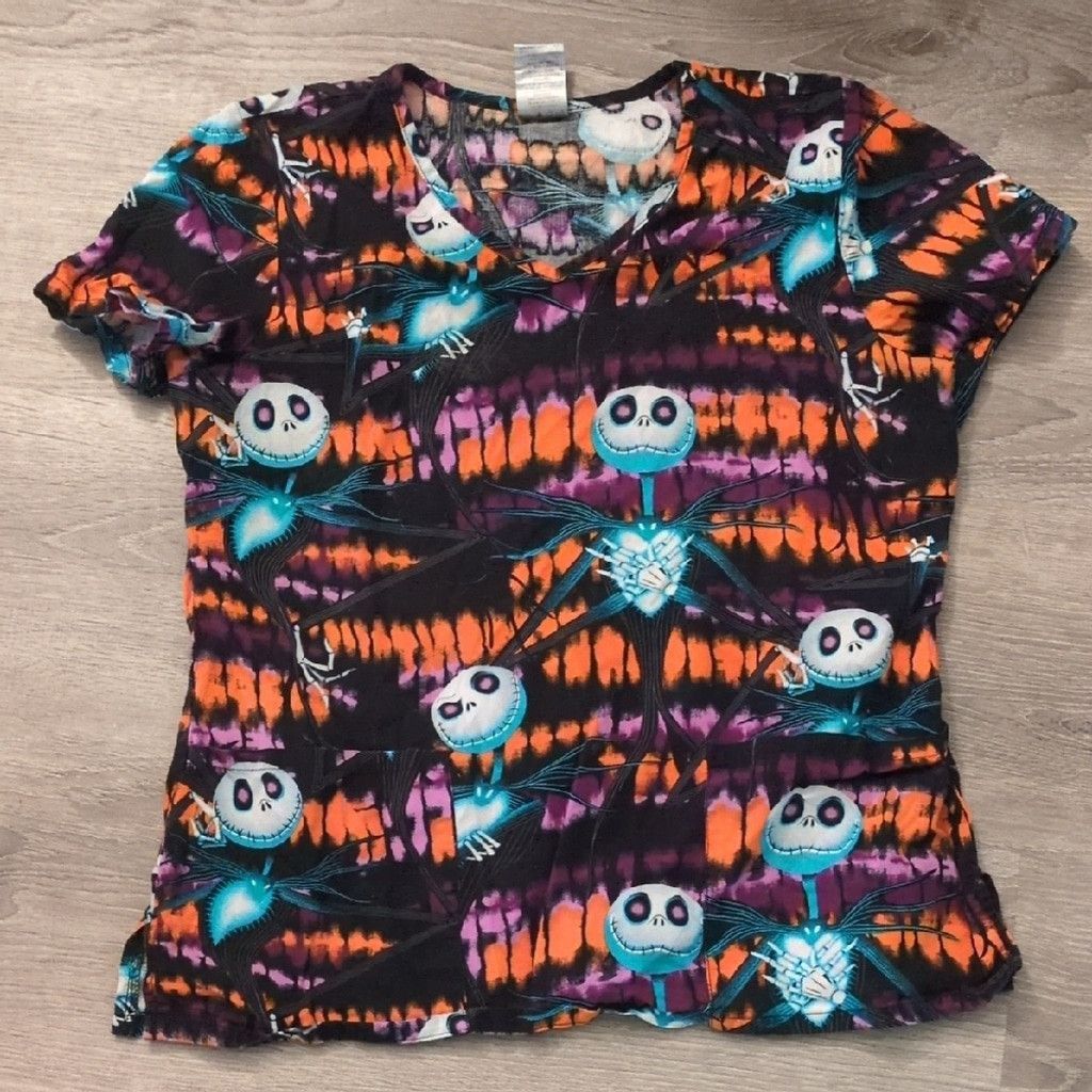 Disney Disney Nightmare Before Christmas Scrub Top Size Medium Size M / US 6-8 / IT 42-44 - 1 Thumbnail