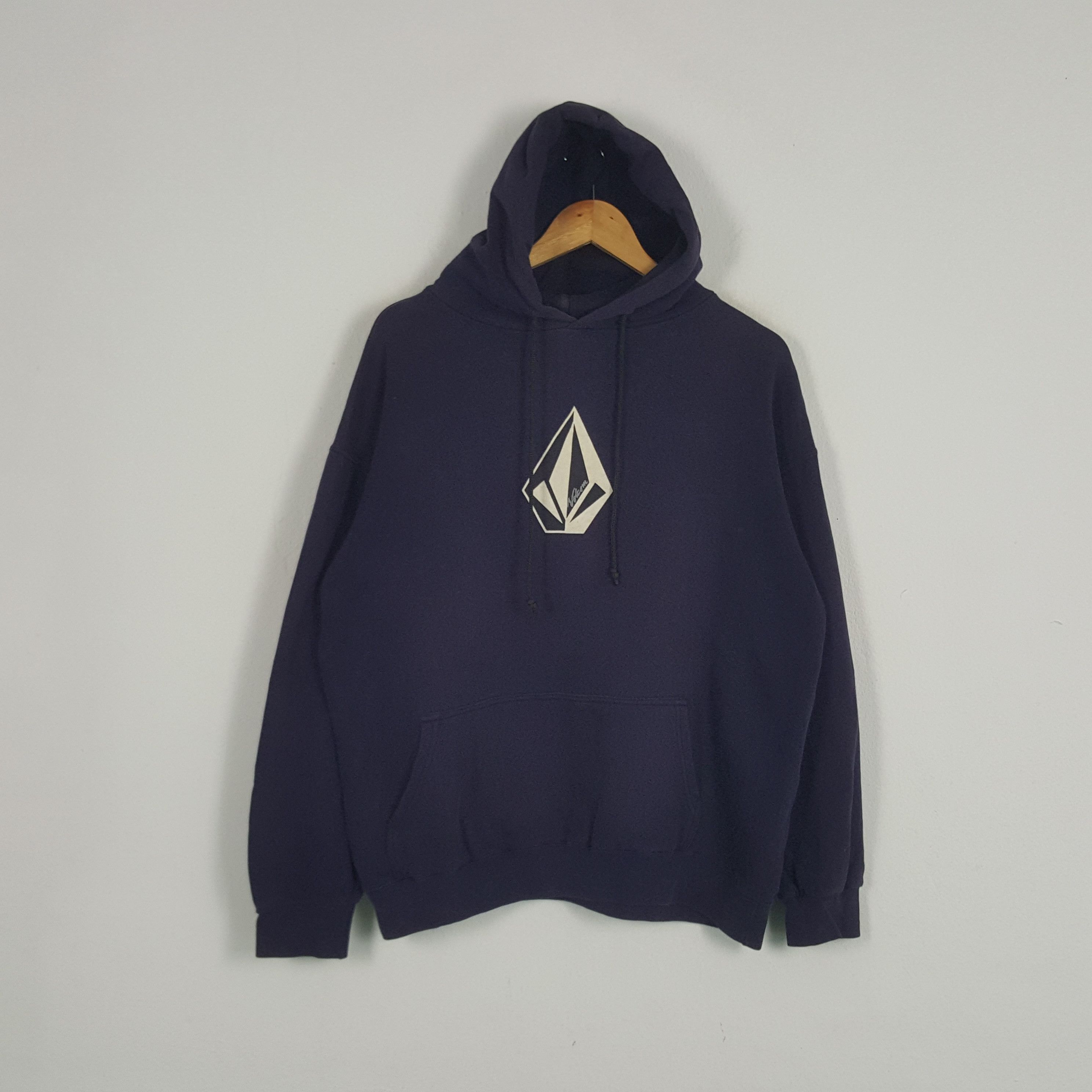 Vintage × Volcom Vintage Volcom American Outdoor Activity Skate Hoodies Size US L / EU 52-54 / 3 - 1 Thumbnail