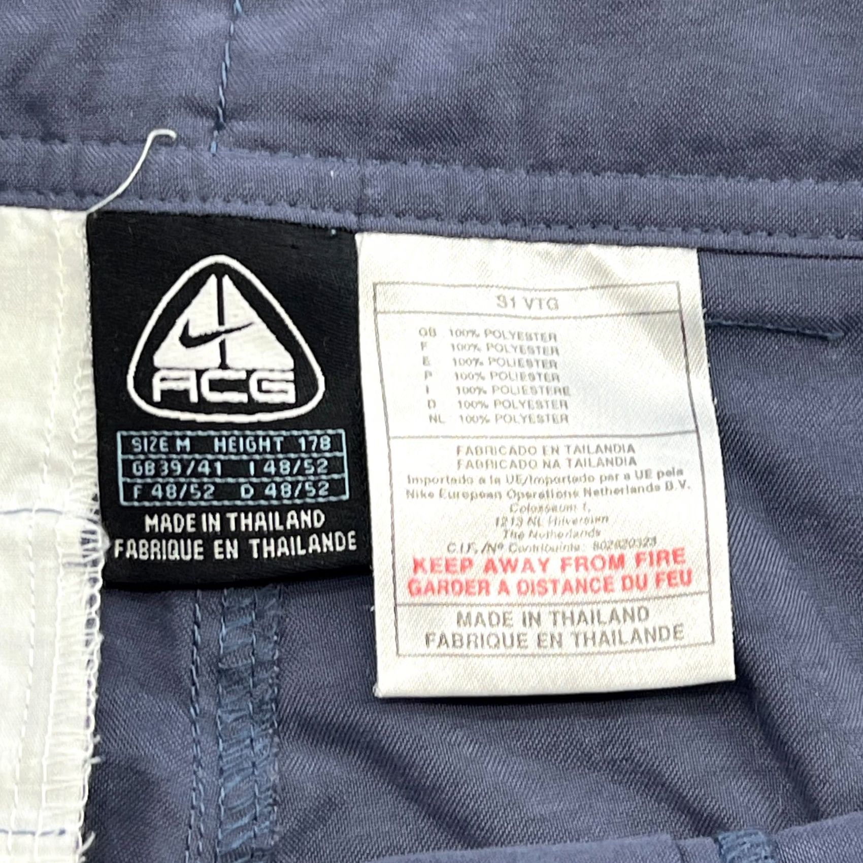 Nike VINTAGE Nike ACG pants Mens M Gray 2 in 1 Transformer Cargo Baggy Track Pants Mens Size US 31 - 7 Thumbnail