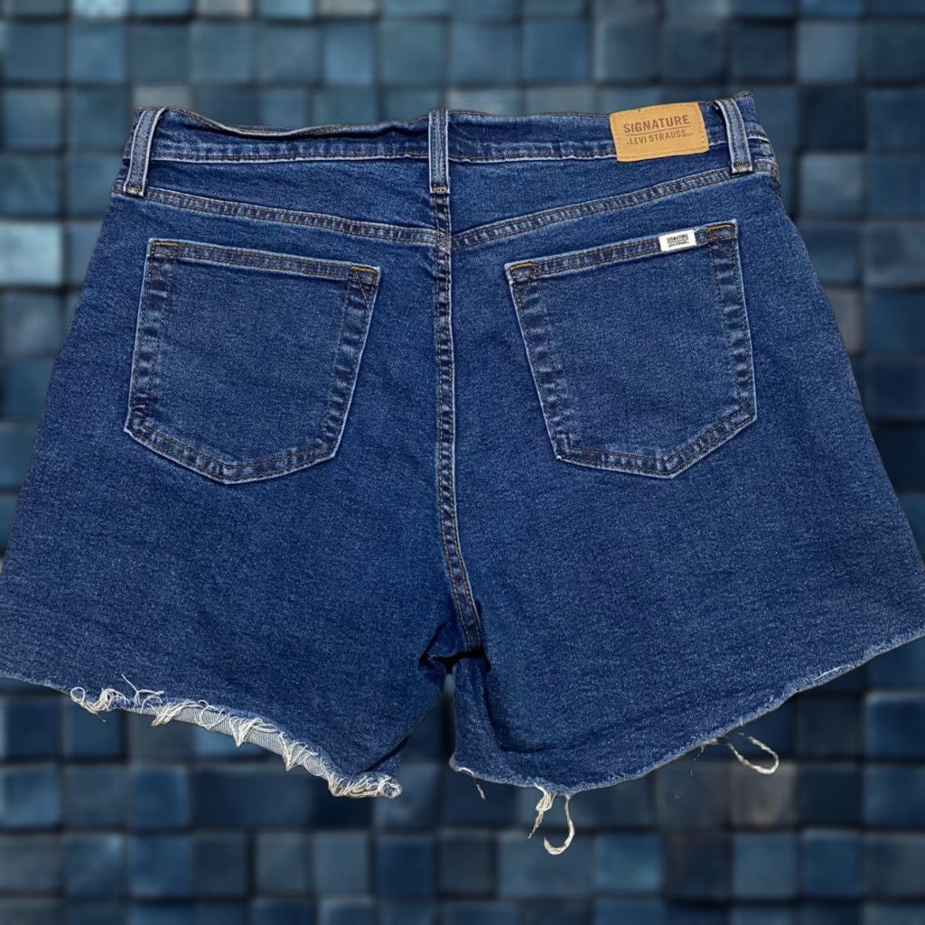 Levi's Levi's Signature Womens 14 Jean Shorts Bermuda Denim Dark Wash High Rise Inseam 5" Blue 5-Pocket Design Casual Travel Jeans Womens" Size 36" / US 14 / IT 50 - 1 Thumbnail