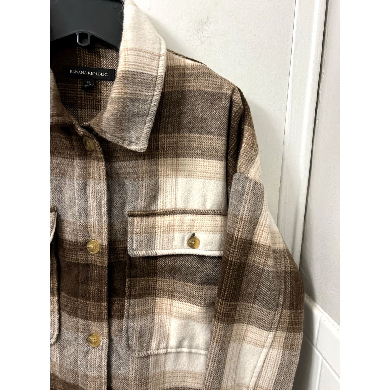 Banana Republic Banana Republic Shirt Jacket Womens XS Brown Plaid Wool Blend Shacket Oversized Shacket Casual Womens XS Brown Plaid Wool Blend Shirt Jacket Size XS / US 0-2 / IT 36-38 - 4 Thumbnail