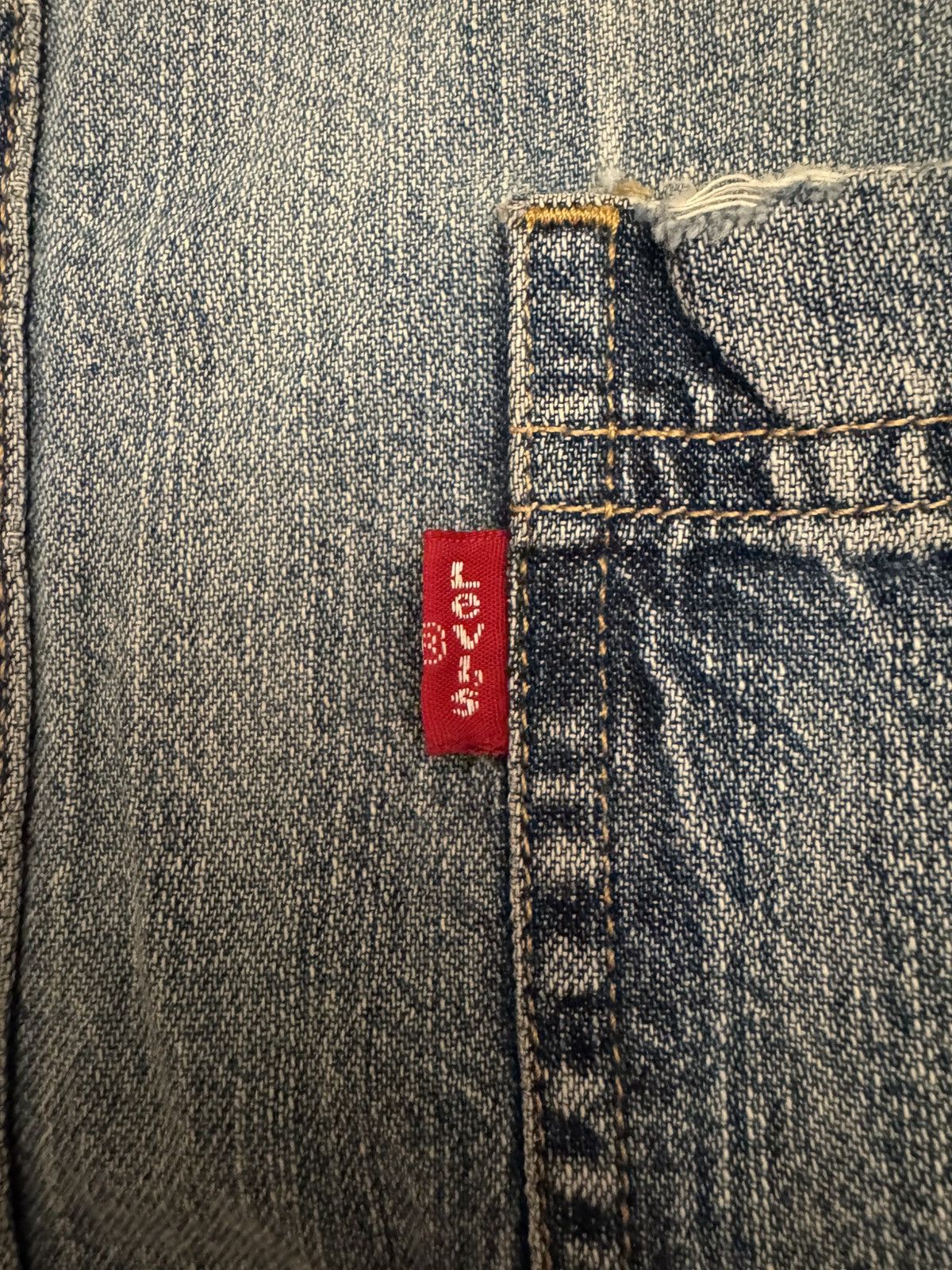 Levi's × Vintage Vintage Levi’s Denim Shirt Size US L / EU 52-54 / 3 - 8 Thumbnail