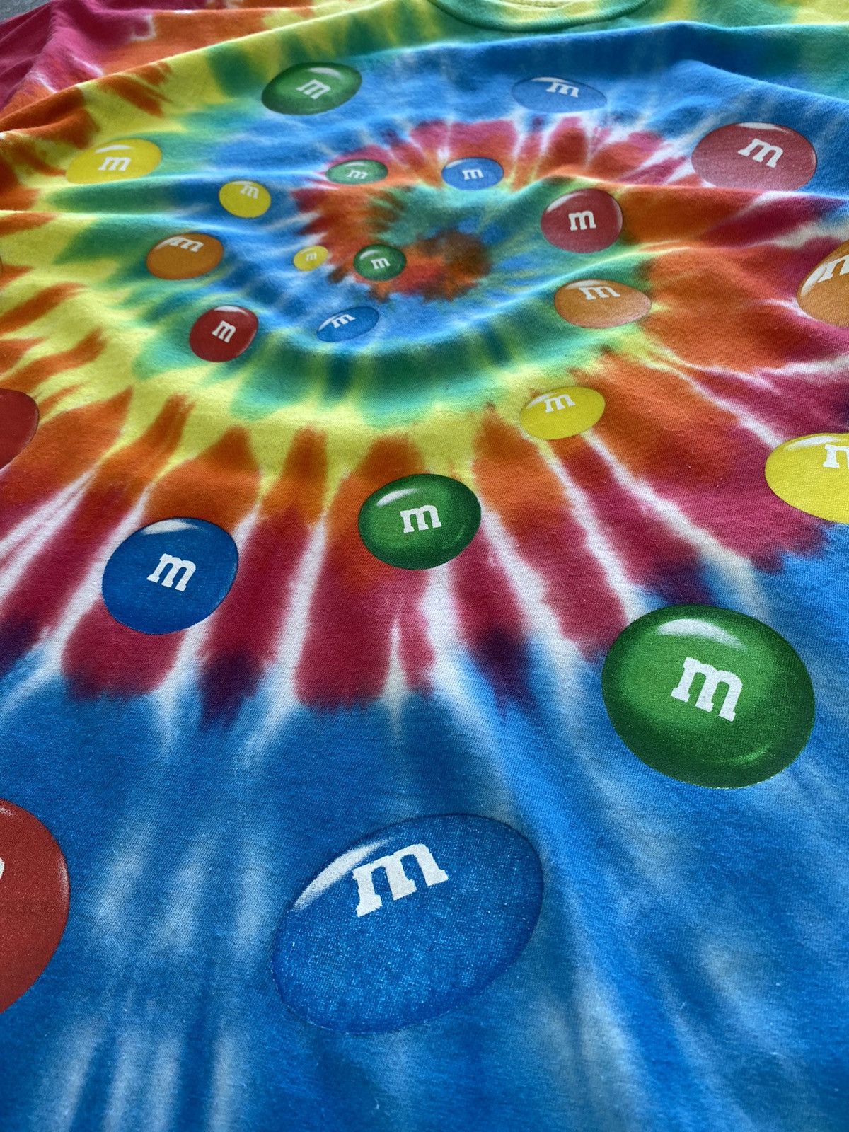 Other M&Ms Tie Dye Colorful Tee Short Sleeve Candy Promo Size US L / EU 52-54 / 3 - 2 Thumbnail