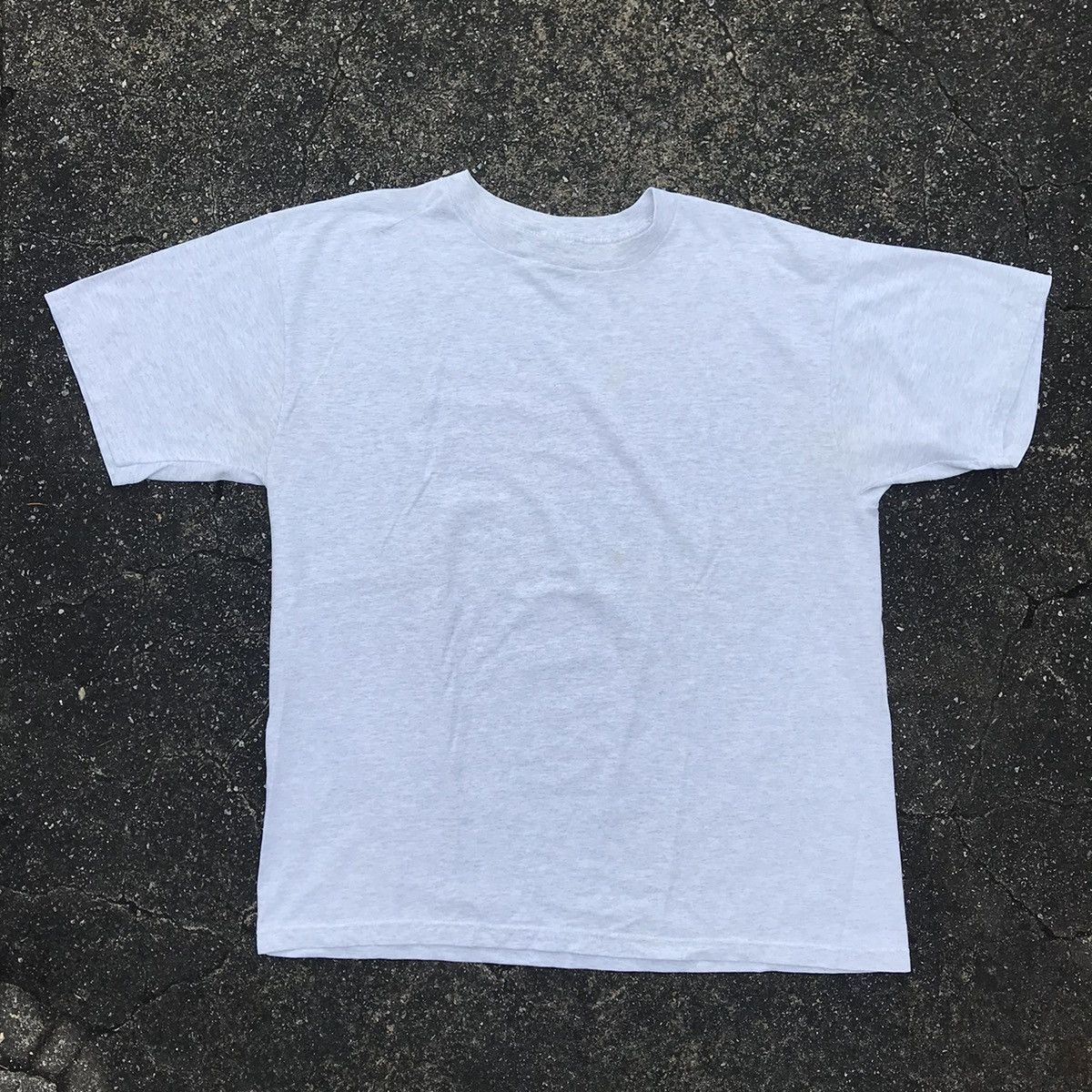 Fruit Of The Loom × Vintage Vintage Thrashed Y2K Heather Fruit of the Loom Blank Shirt Size US XL / EU 56 / 4 - 1 Thumbnail