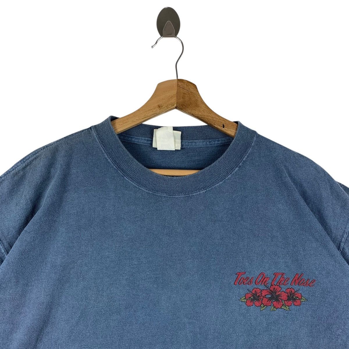 Other Vintage 90s TOES ON THE NOSE spellout surfing tee Size US L / EU 52-54 / 3 - 3 Thumbnail
