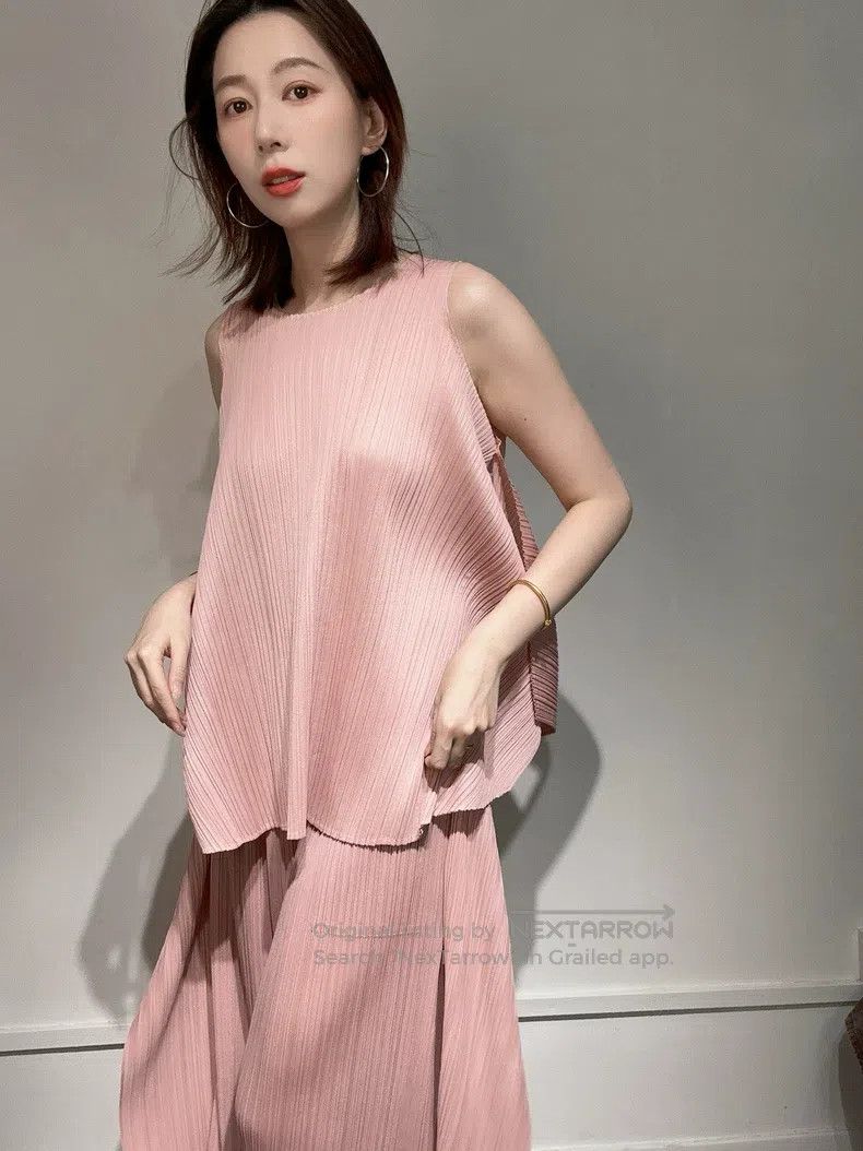Issey Miyake Issey Miyake Pink Pleated Kombu Top Size L / US 10 / IT 46 - 2 Thumbnail