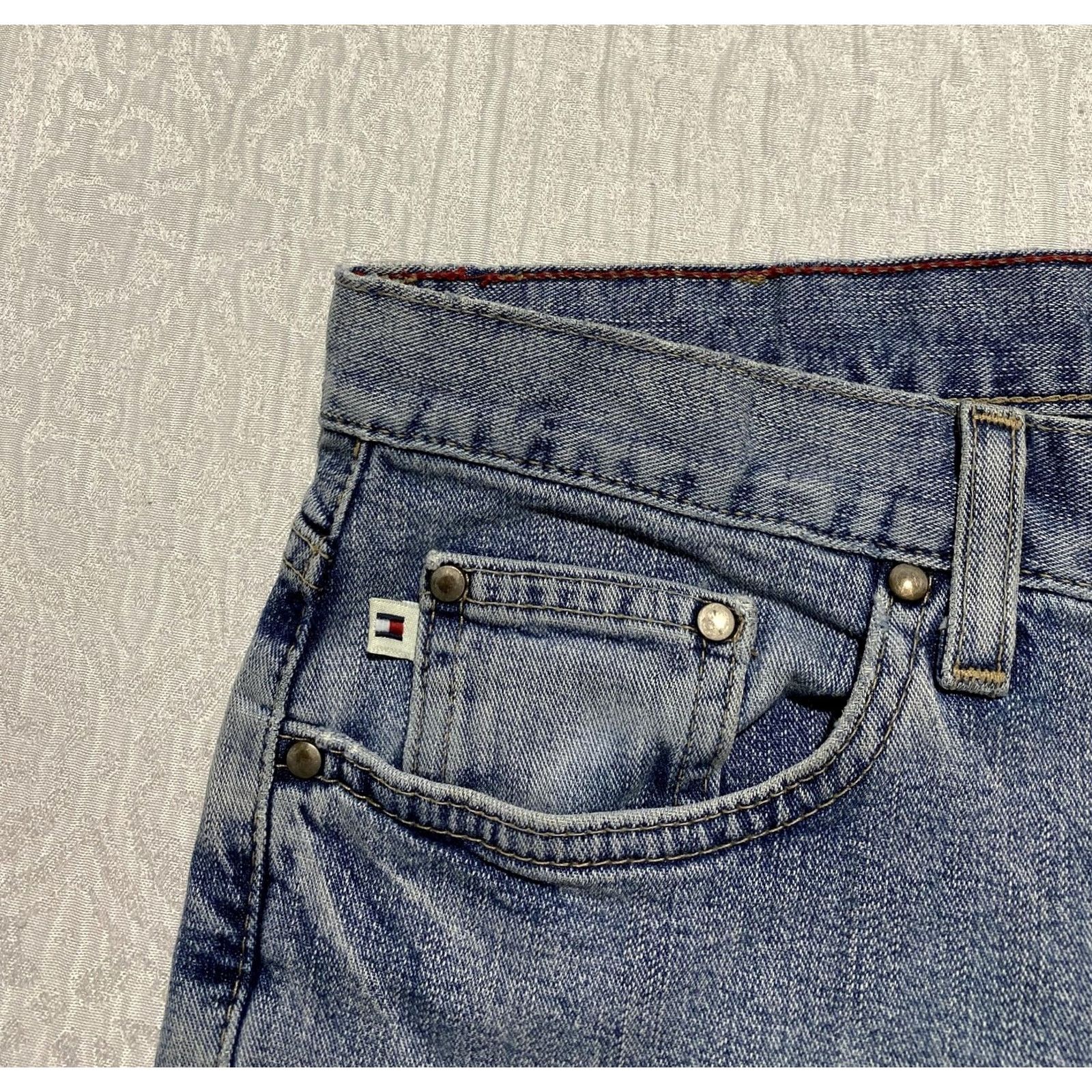 Tommy Hilfiger Tommy Hilfiger Jeans Womens 8 Blue Low Rise Flare Stretch Denim Retro Y2K Style Jeans Feminine Womens 8 Flared Denim Retro Size 30" / US 8 / IT 44 - 4 Thumbnail