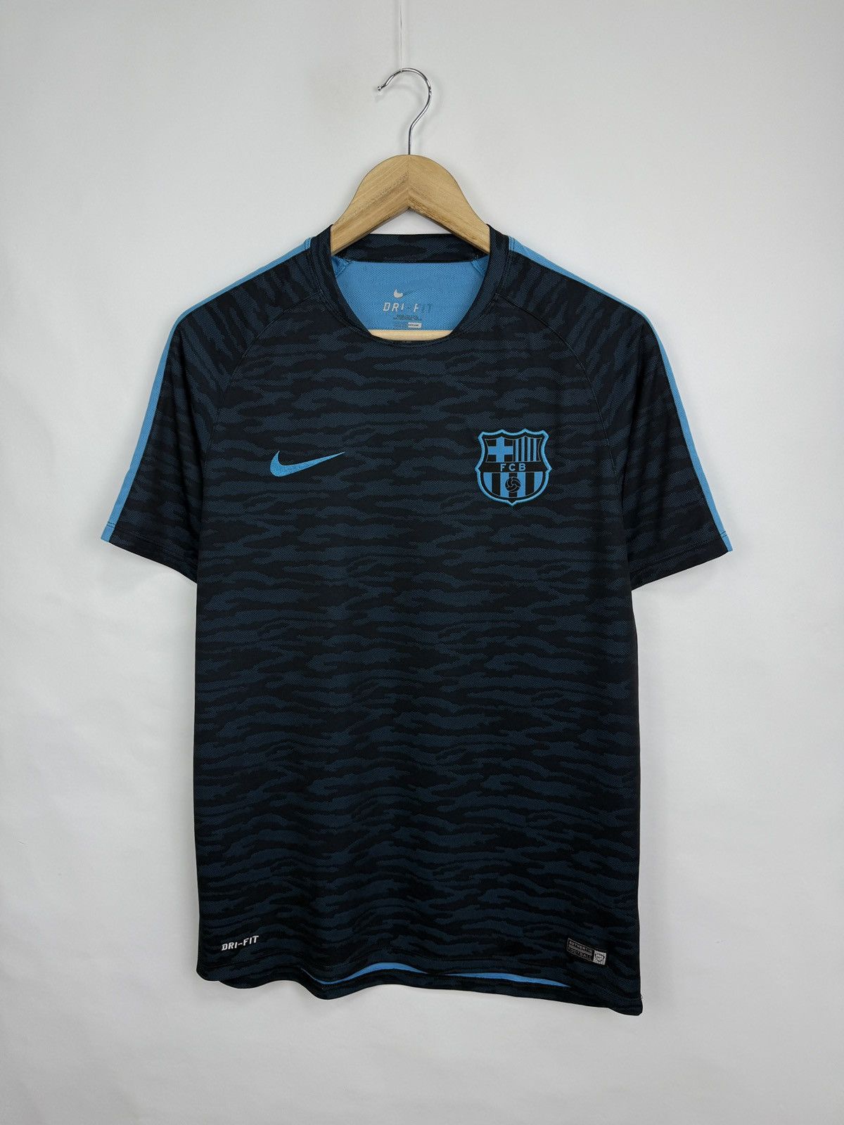Nike 🇪🇸 2015/2016 Nike F. C. Barcelona Training Soccer Jersey Size US L / EU 52-54 / 3 - 2 Thumbnail