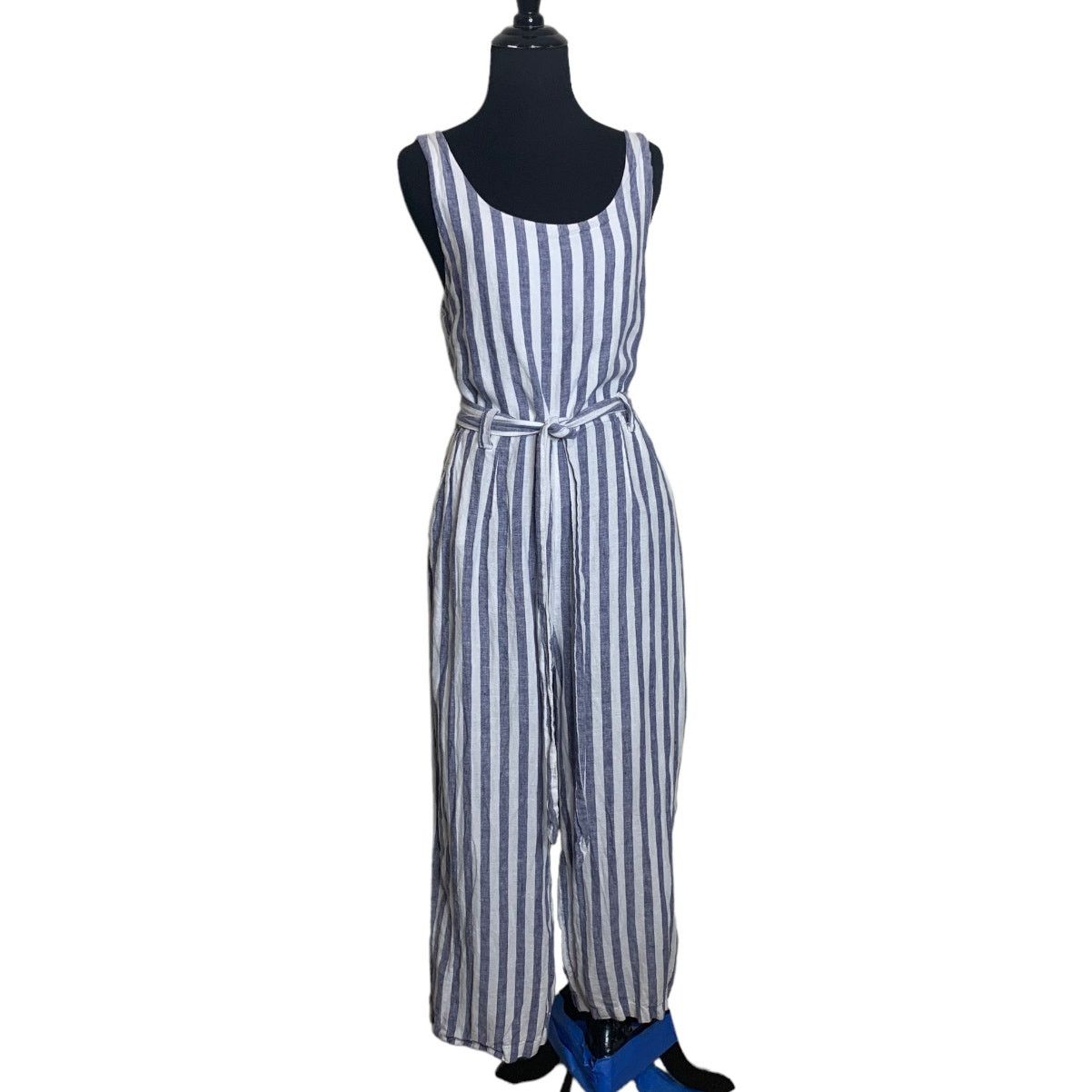 Rachel Zoe RACHEL ZOE Blue Linen Striped cropped Jumpsuit size 4 Size 27" / US 4 / IT 40 - 1 Thumbnail
