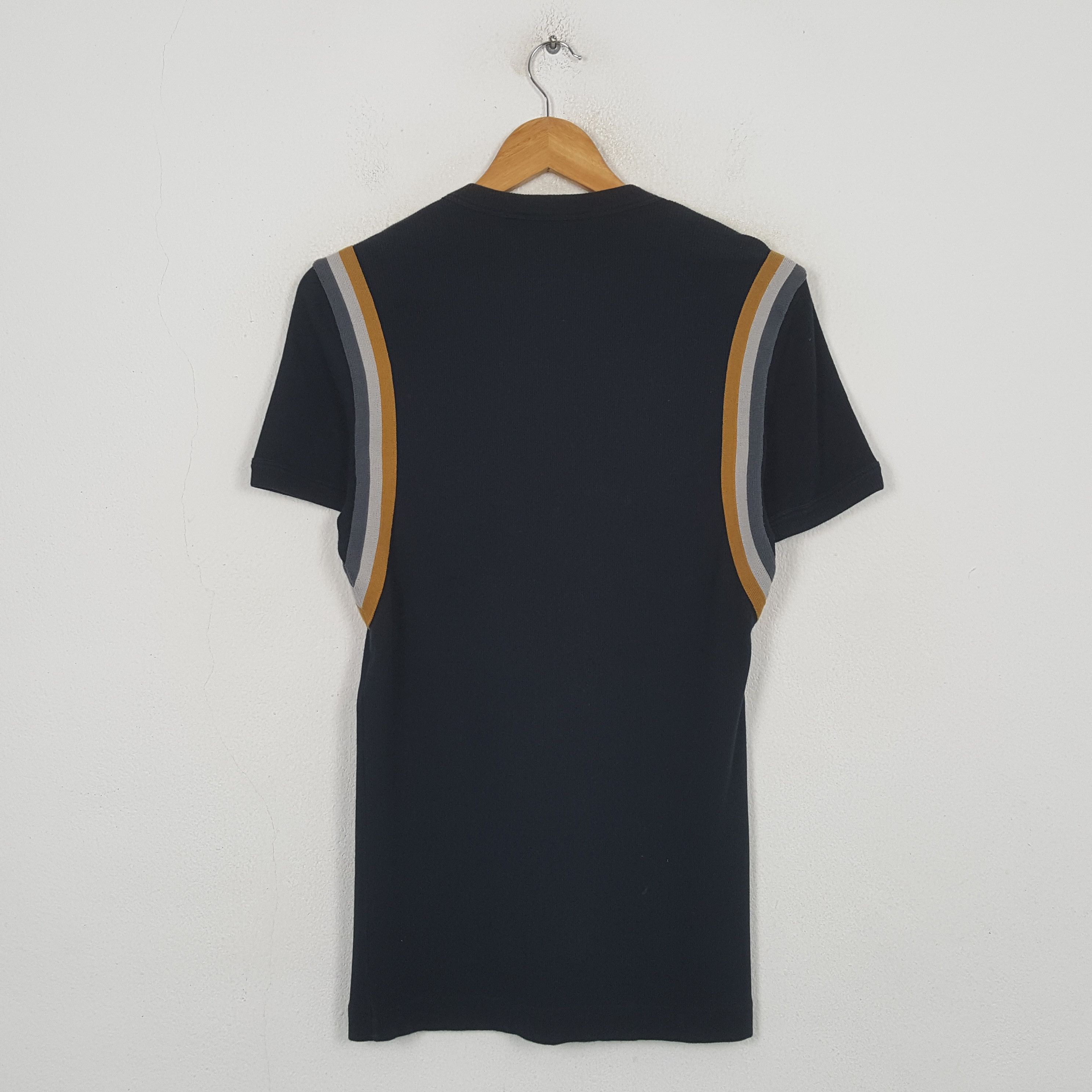 Dolce & Gabbana Vintage Dolce & Gabbana Italian Fashion Brand T-shirt RR27 Size US S / EU 44-46 / 1 - 3 Thumbnail