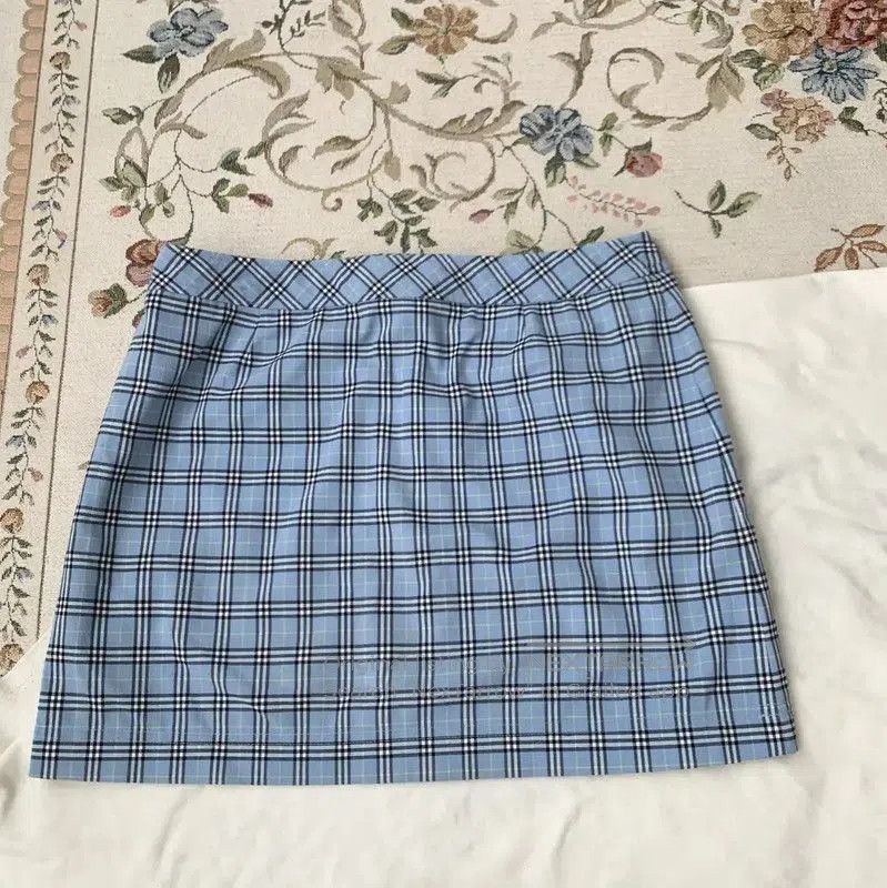 Burberry Burberry Blue Cotton Plaid Skirt for Women. Size 28" / US 6 / IT 42 - 4 Thumbnail