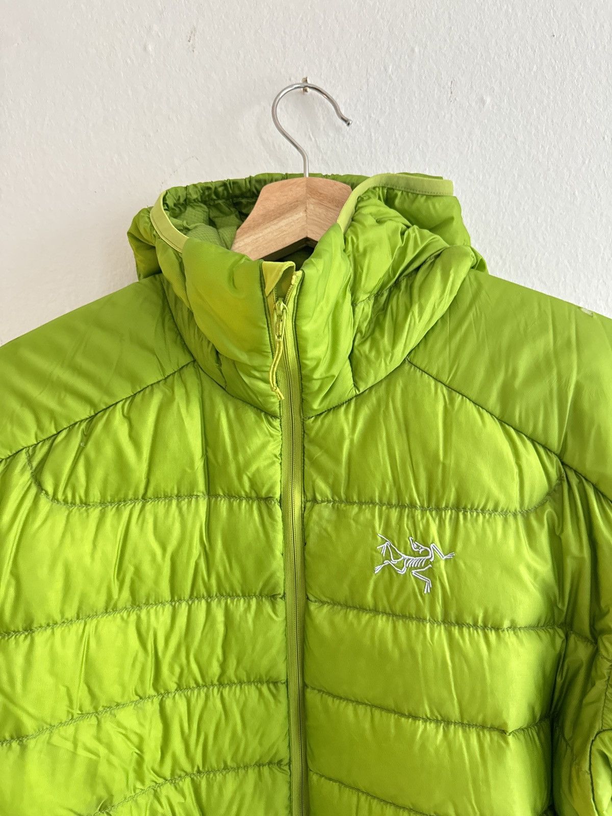 image of Mantis Green Cerium Lt Hooded Arcteryx Jacket, Men's (Size Large)