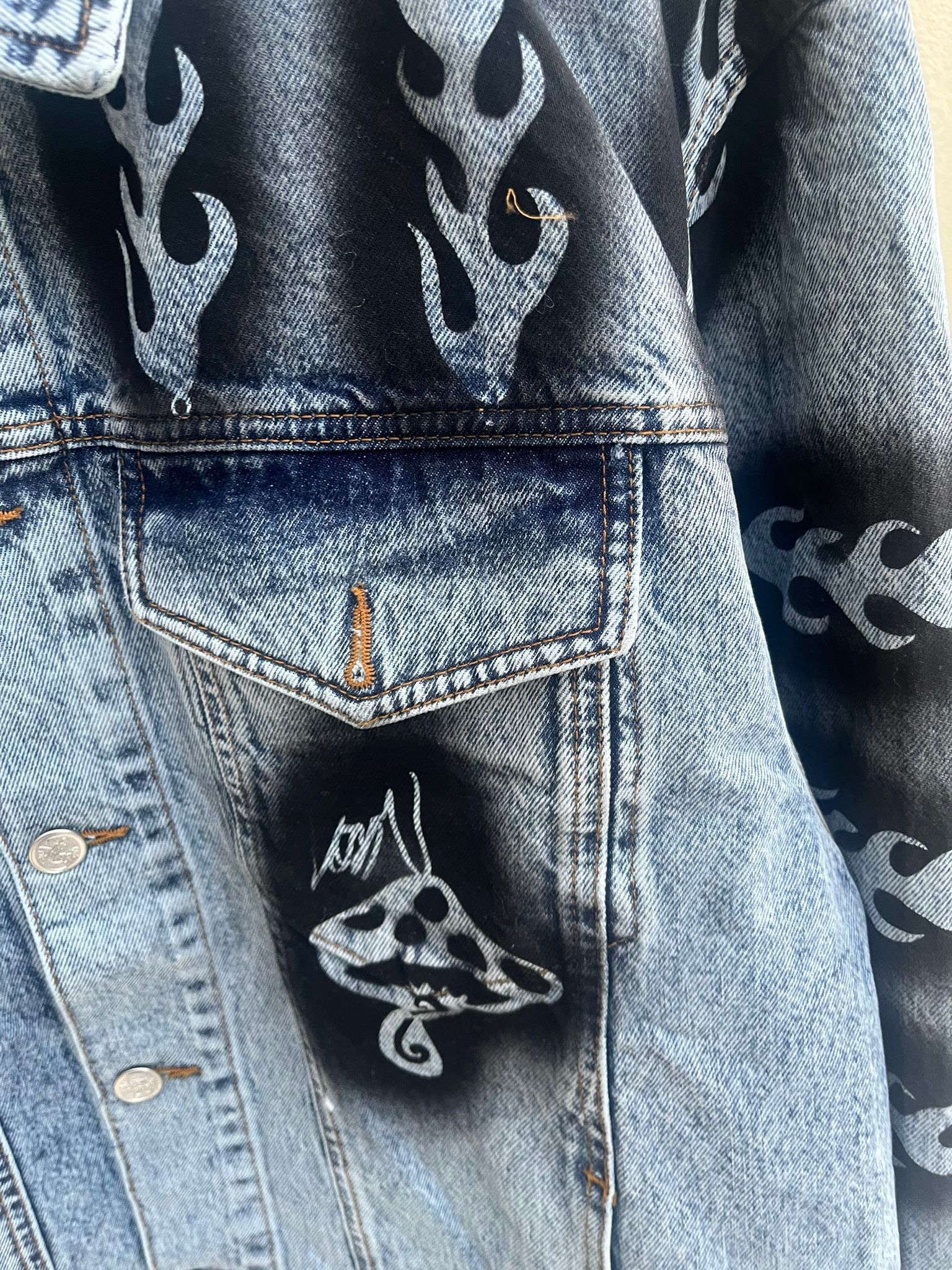 Dries Van Noten × Stussy Q.2 / Stencil Denim Jacket in Light Blue Size US XL / EU 56 / 4 - 5 Thumbnail